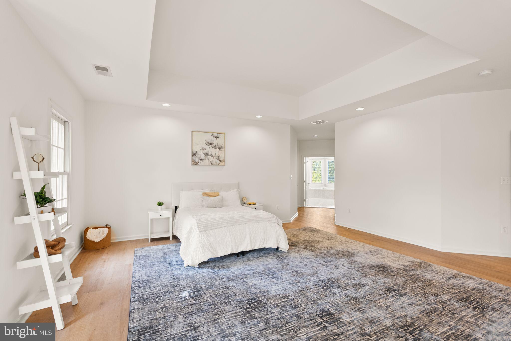 RIVER CREEK - Residential