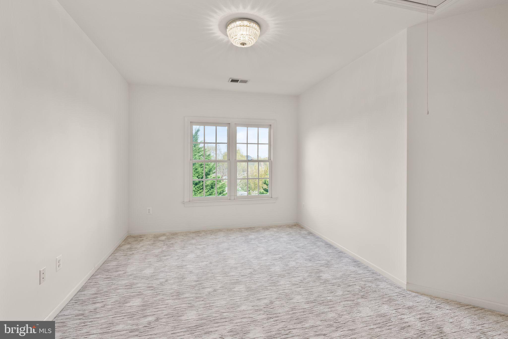 RIVER CREEK - Residential