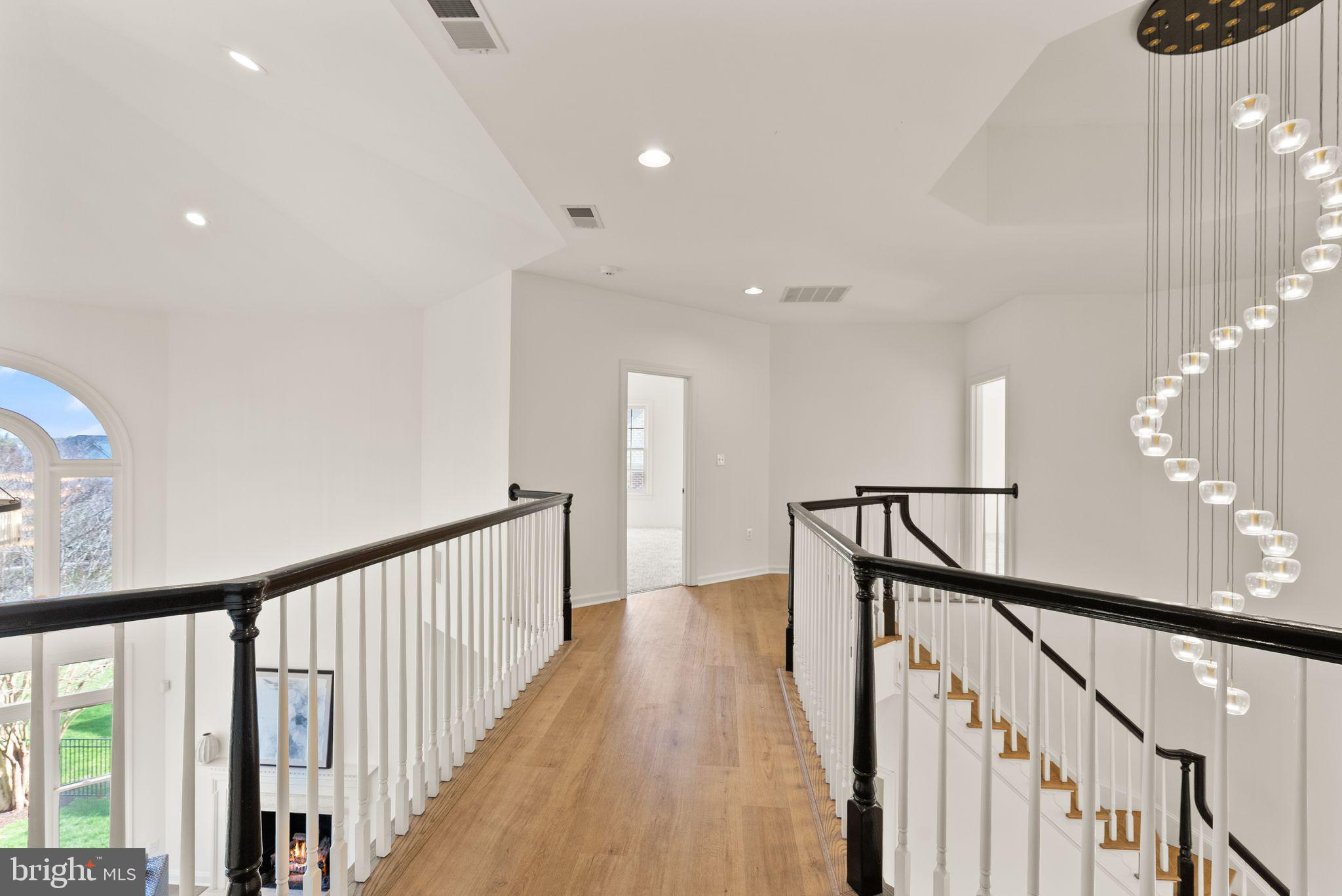 RIVER CREEK - Residential