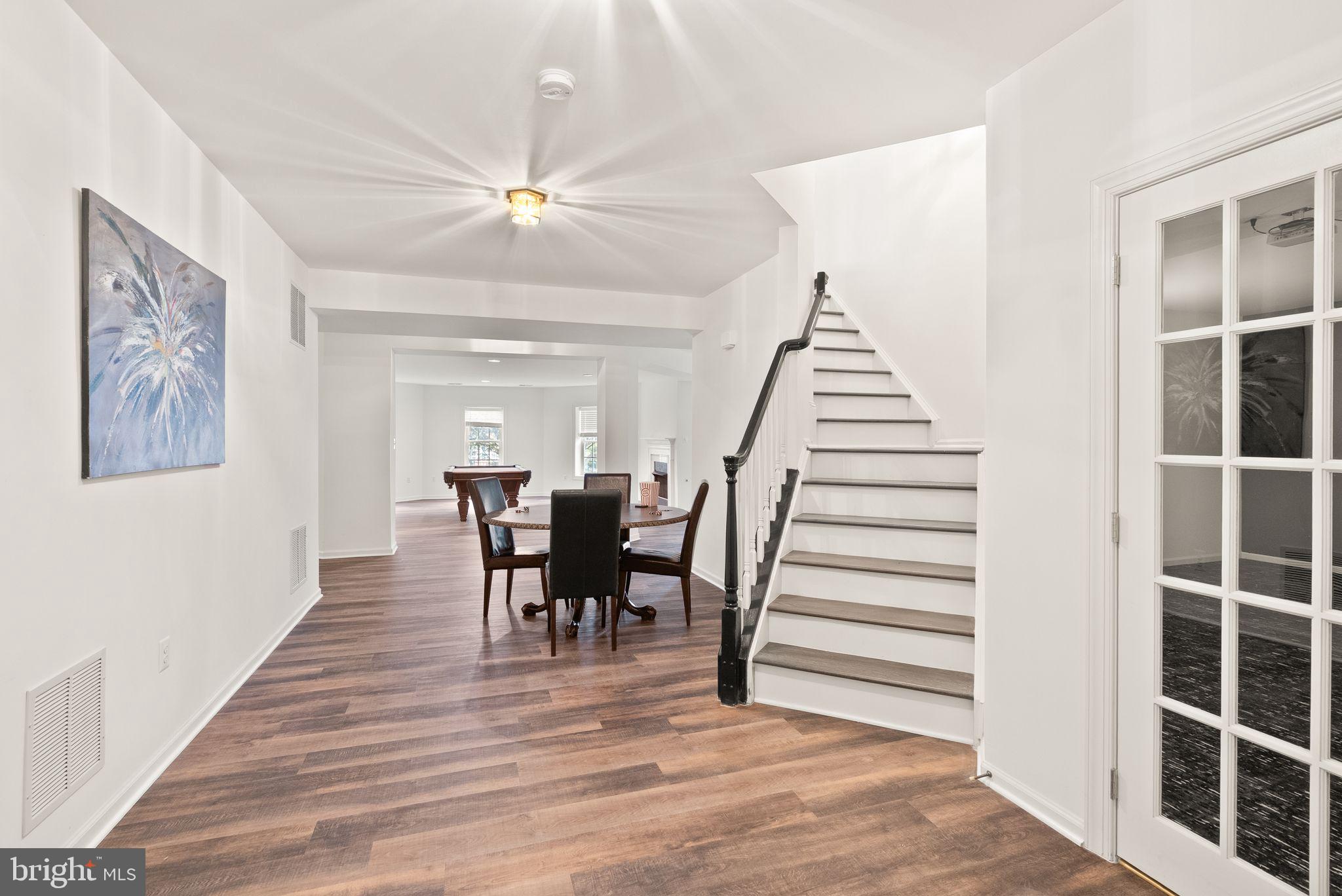 RIVER CREEK - Residential