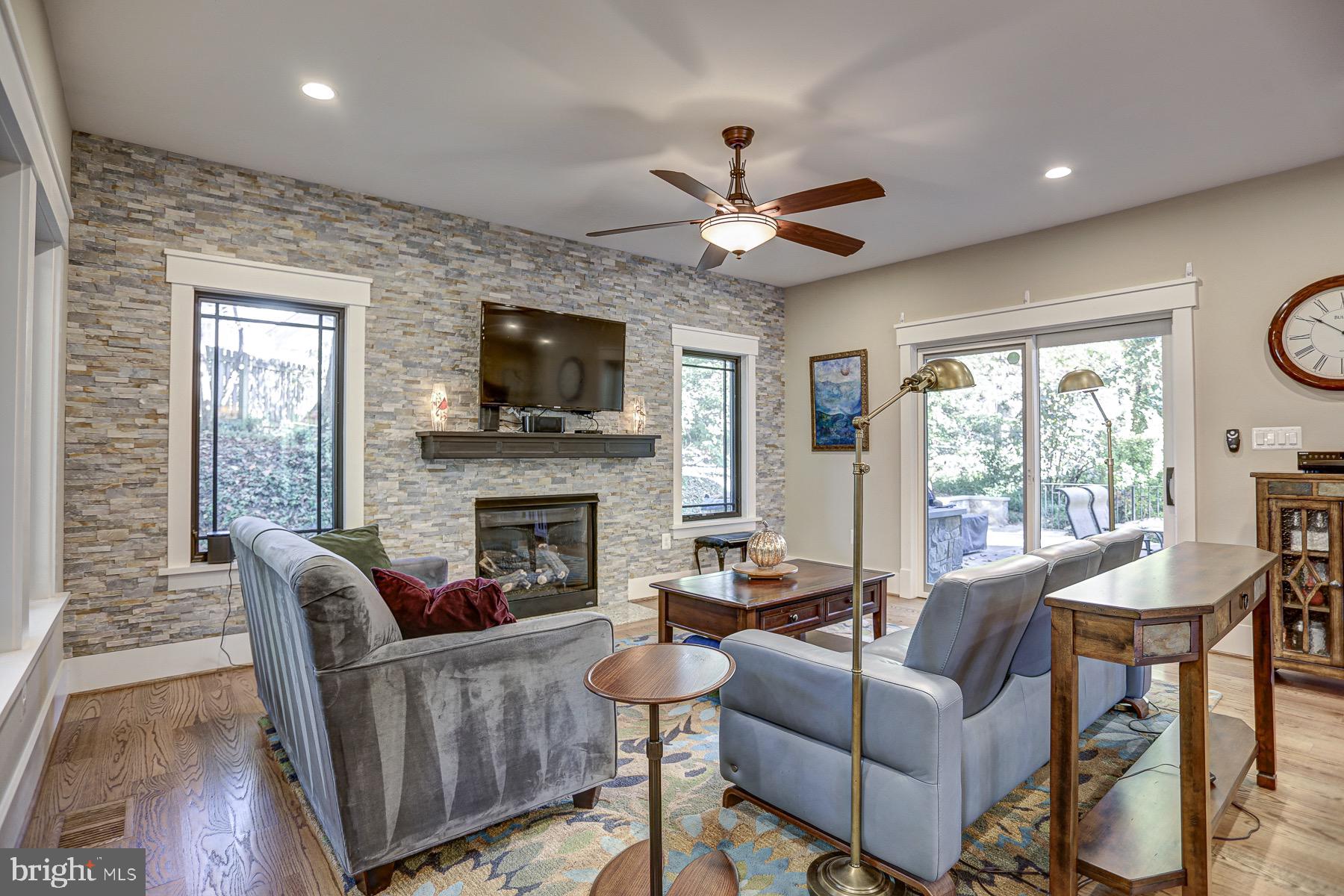 SPRINGFIELD - Residential