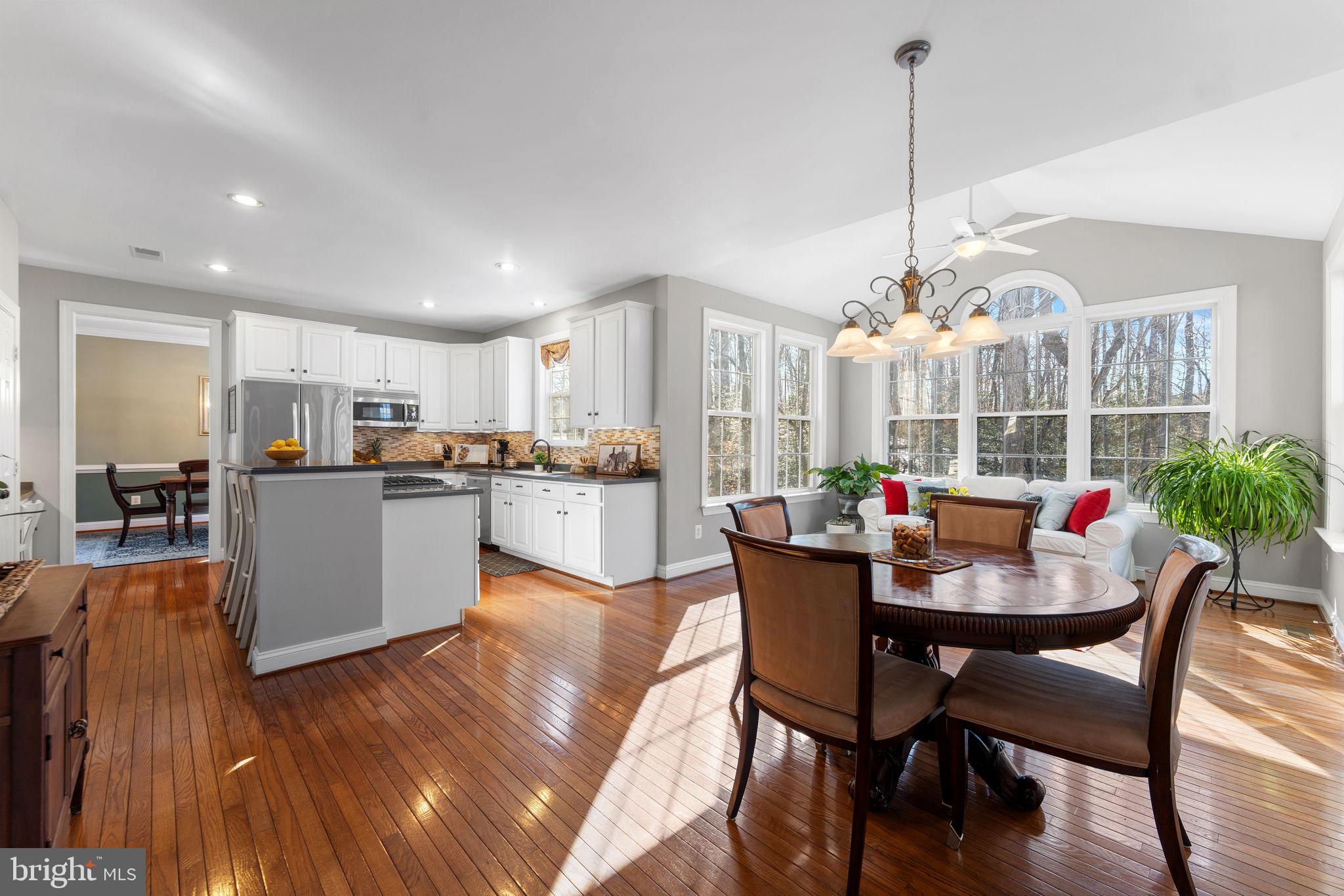 MEADOWBROOK WOODS - Residential