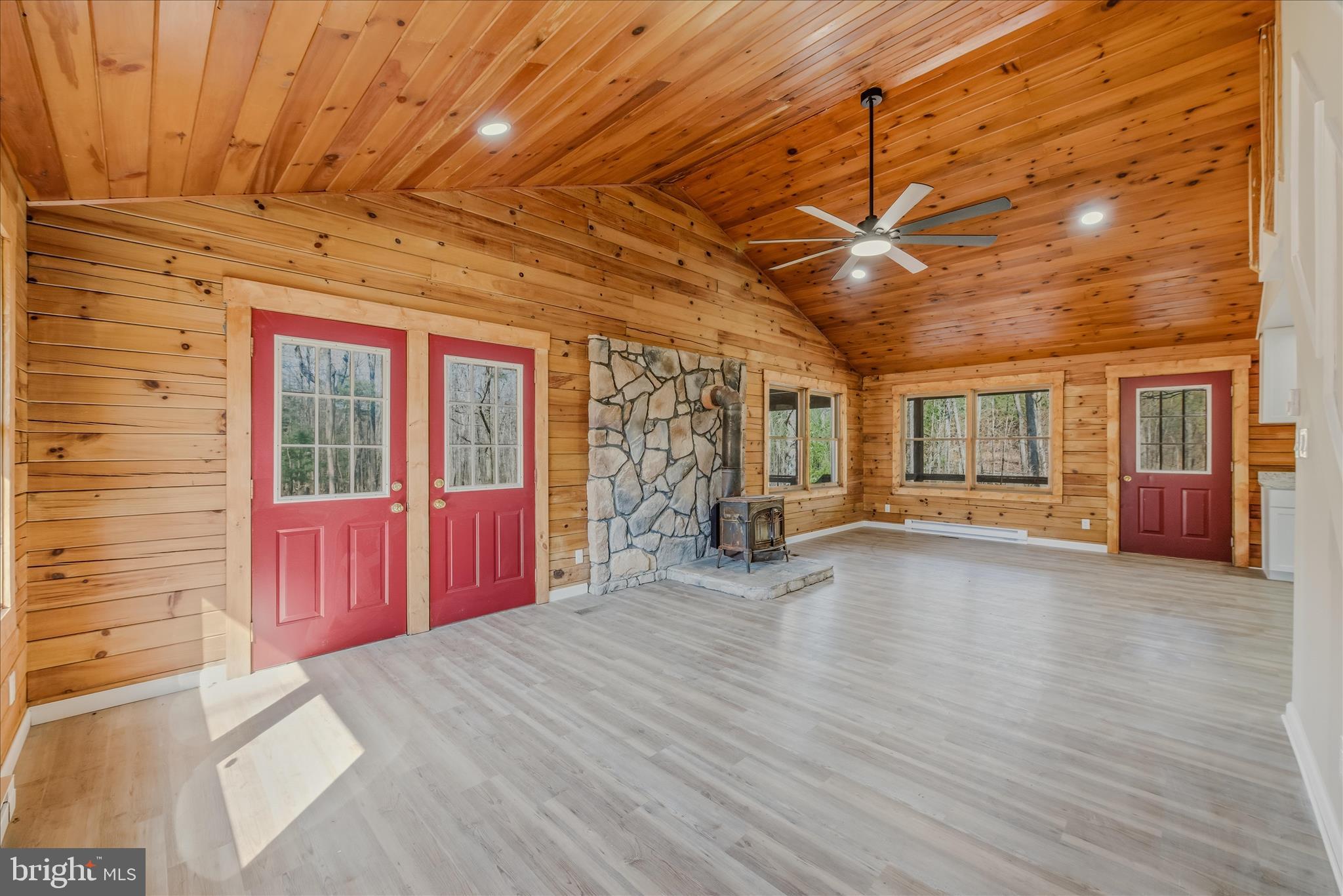 DOGWOOD RIDGE - Residential