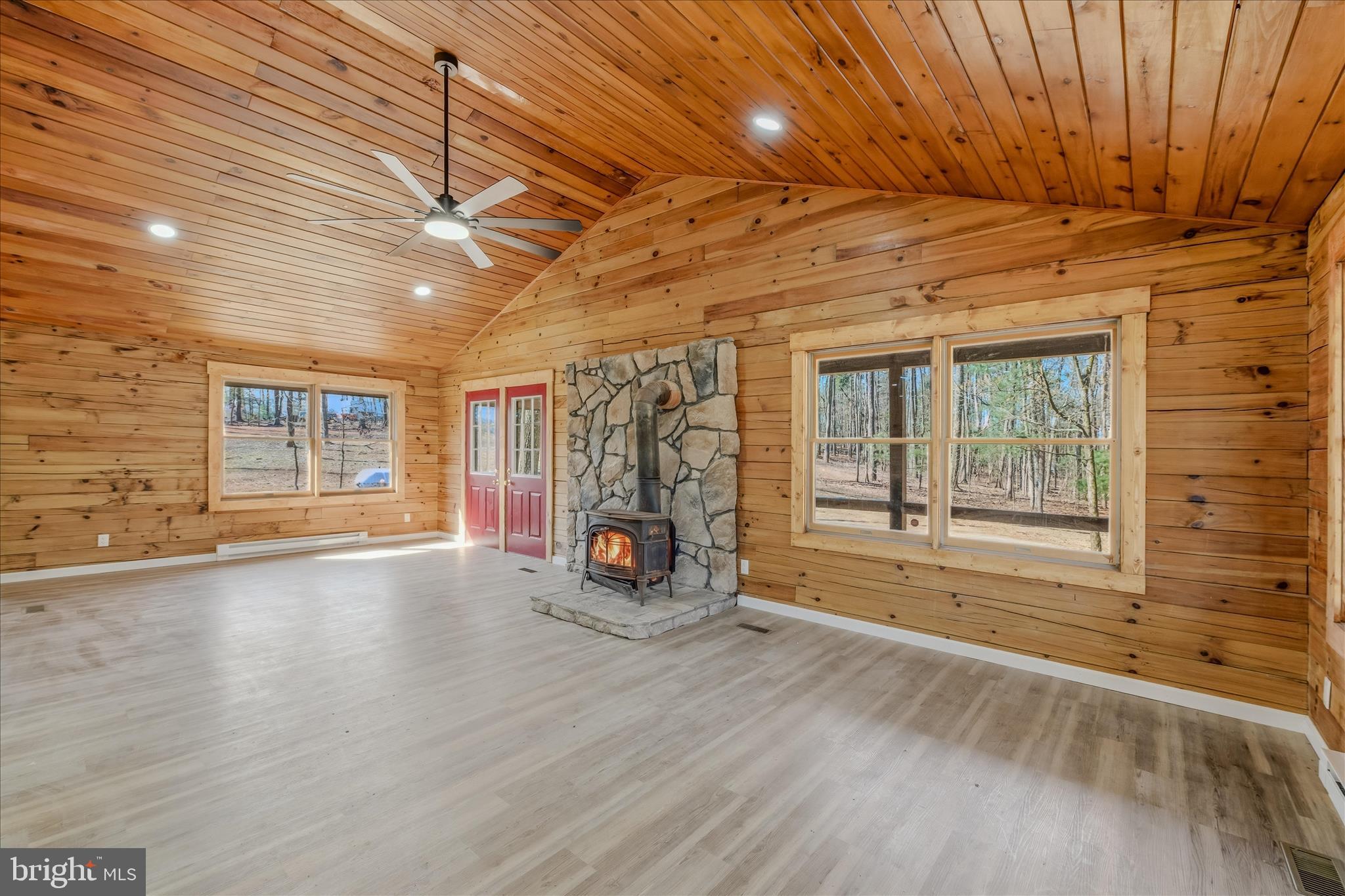 DOGWOOD RIDGE - Residential