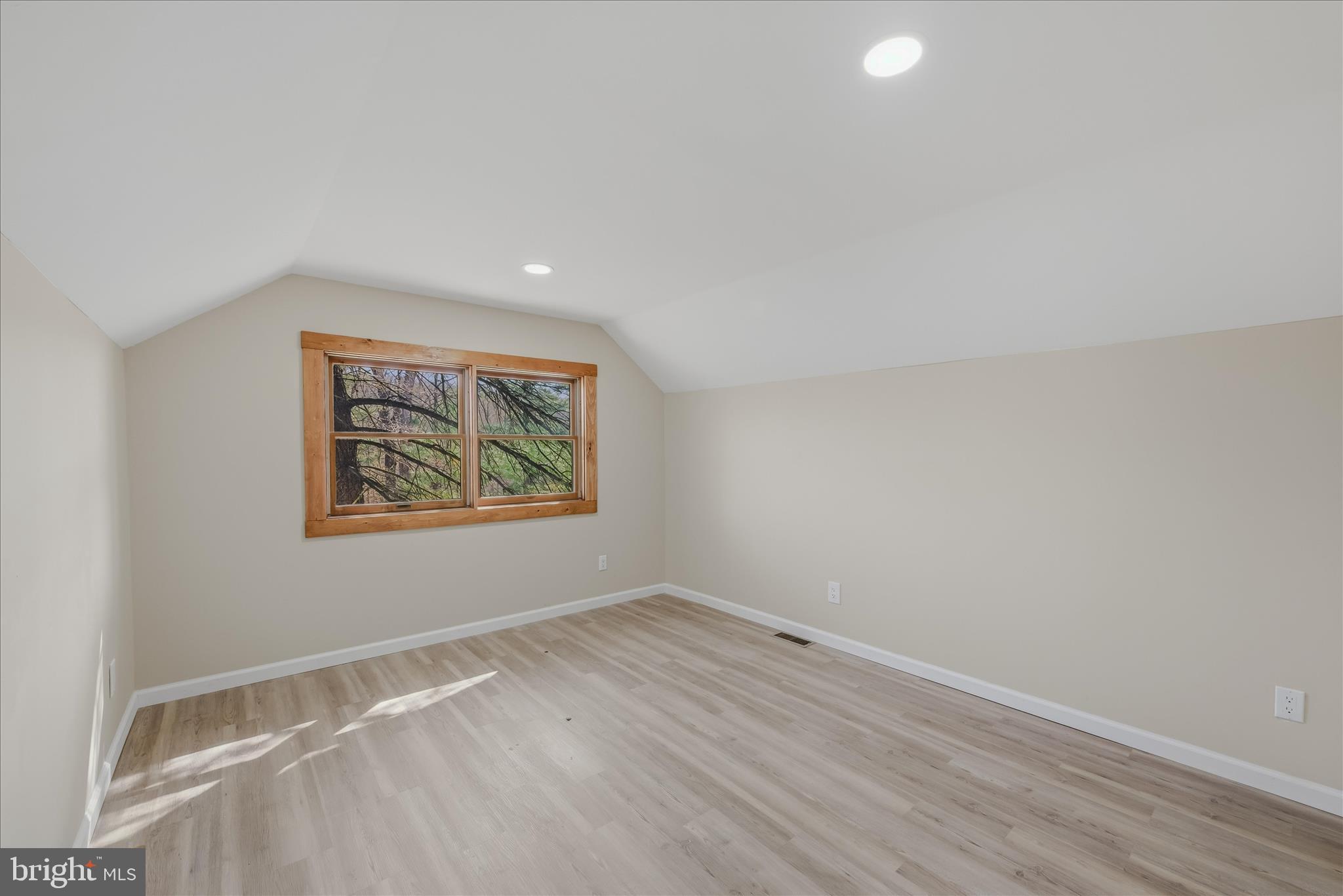 DOGWOOD RIDGE - Residential