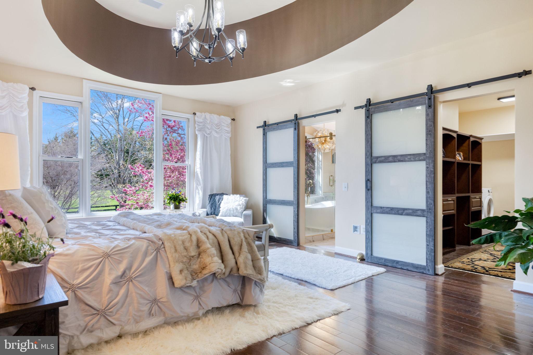 FOUR CHIMNEYS - Residential