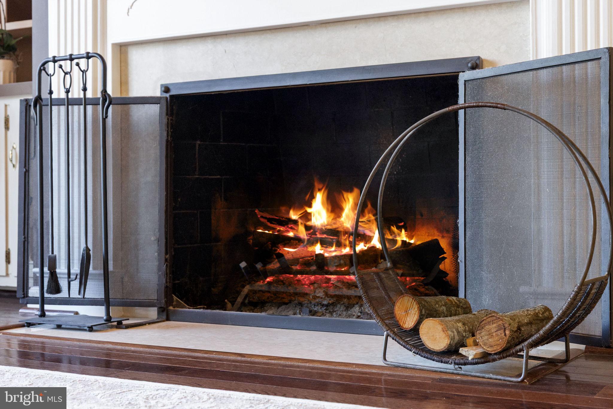 FOUR CHIMNEYS - Residential