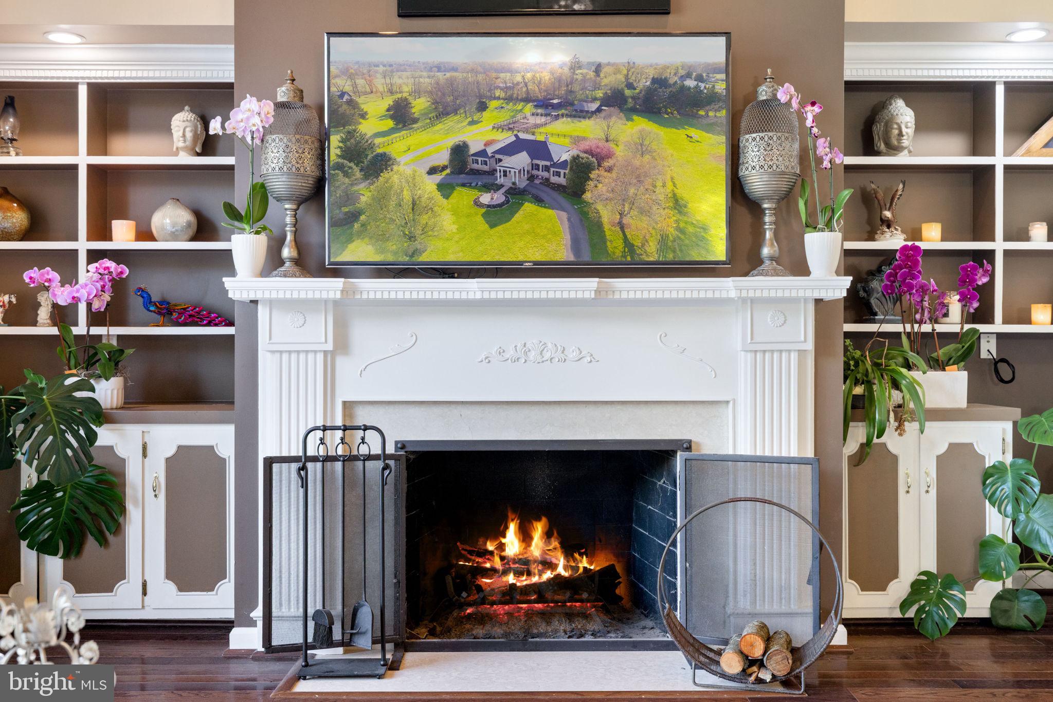 FOUR CHIMNEYS - Residential