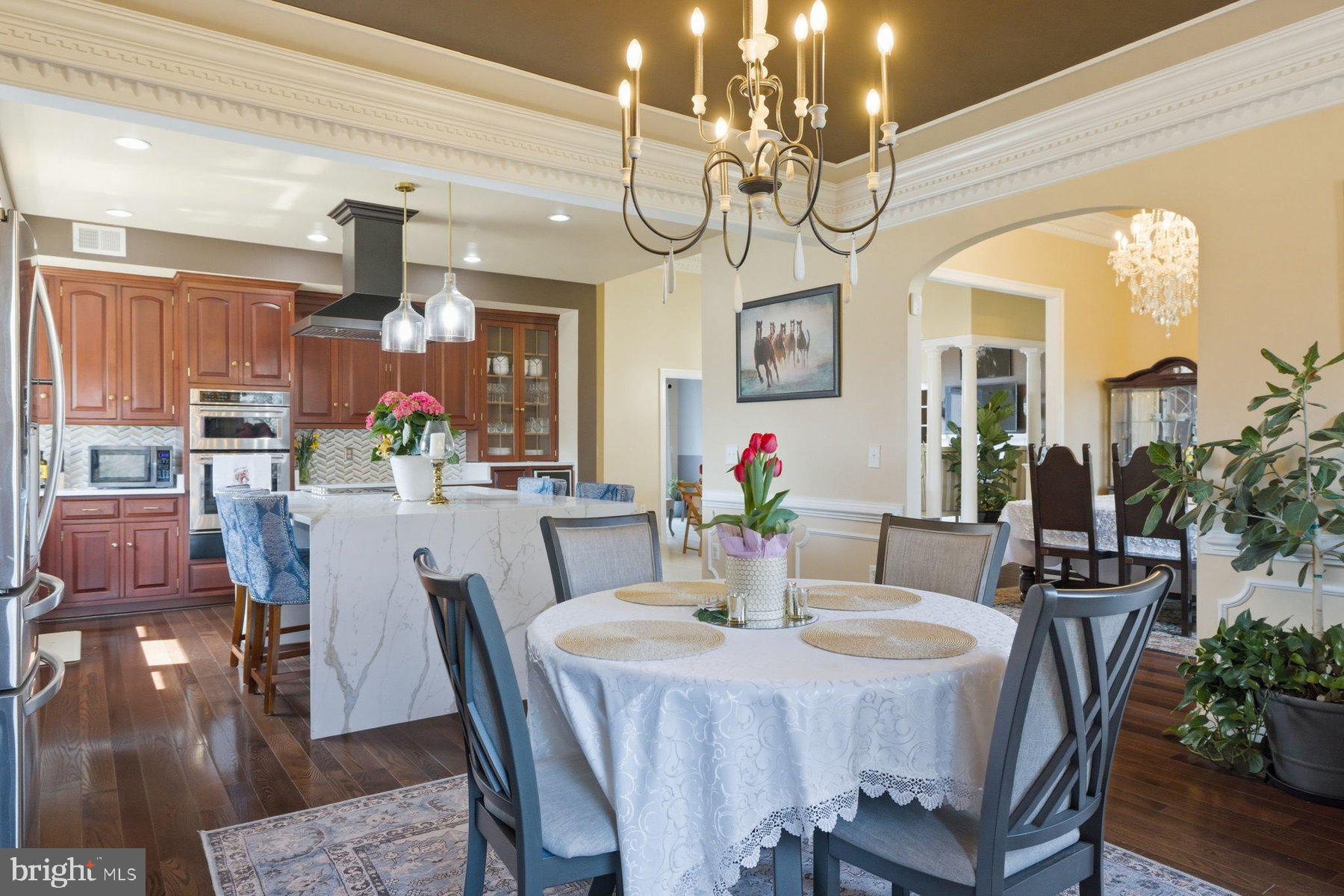 FOUR CHIMNEYS - Residential