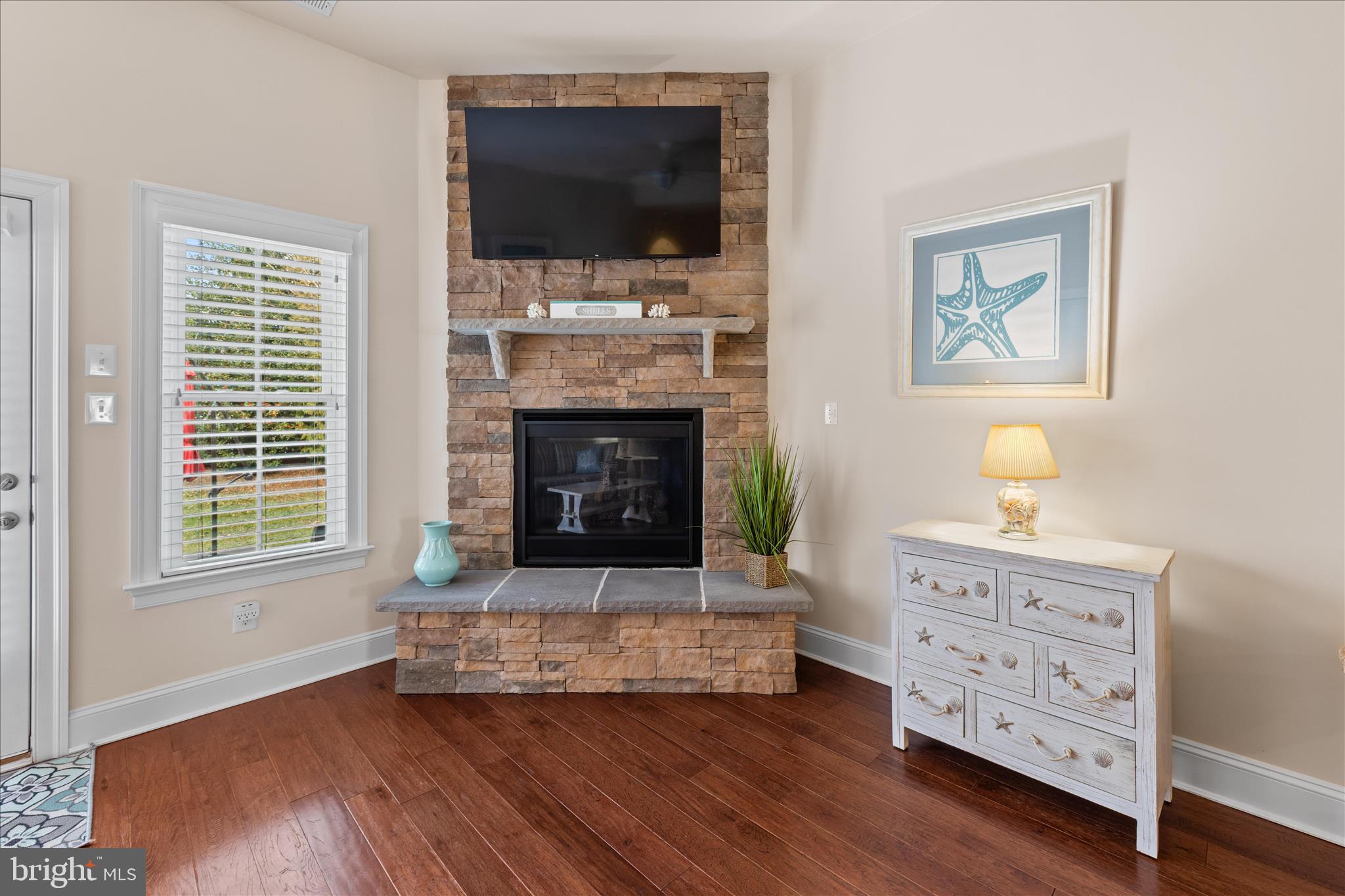 BAYSIDE - Residential