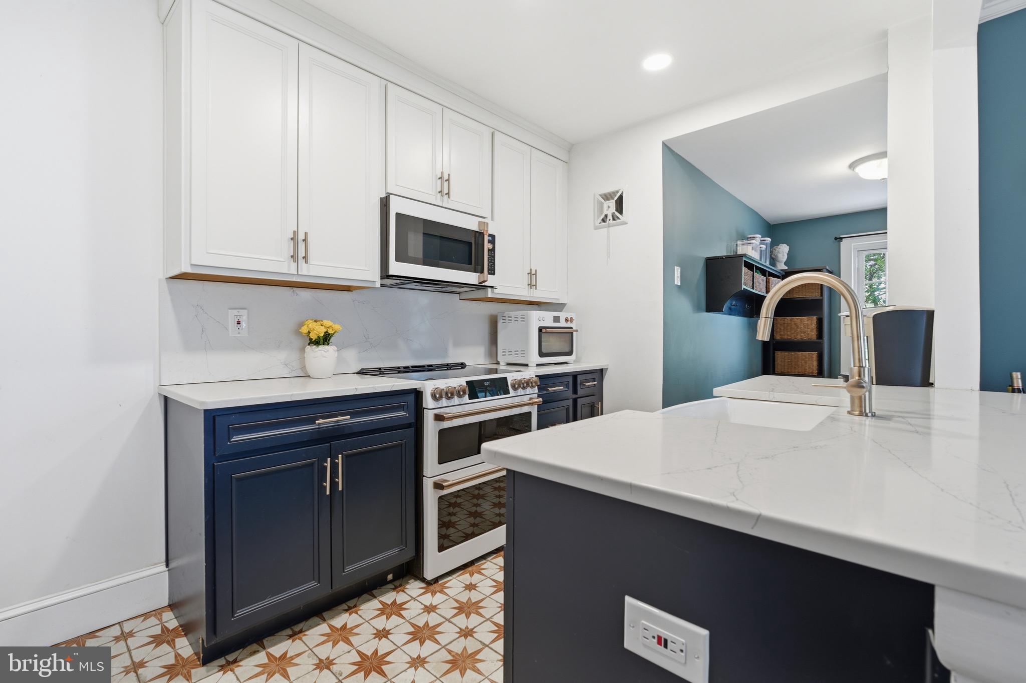 HAVERTOWN - Residential