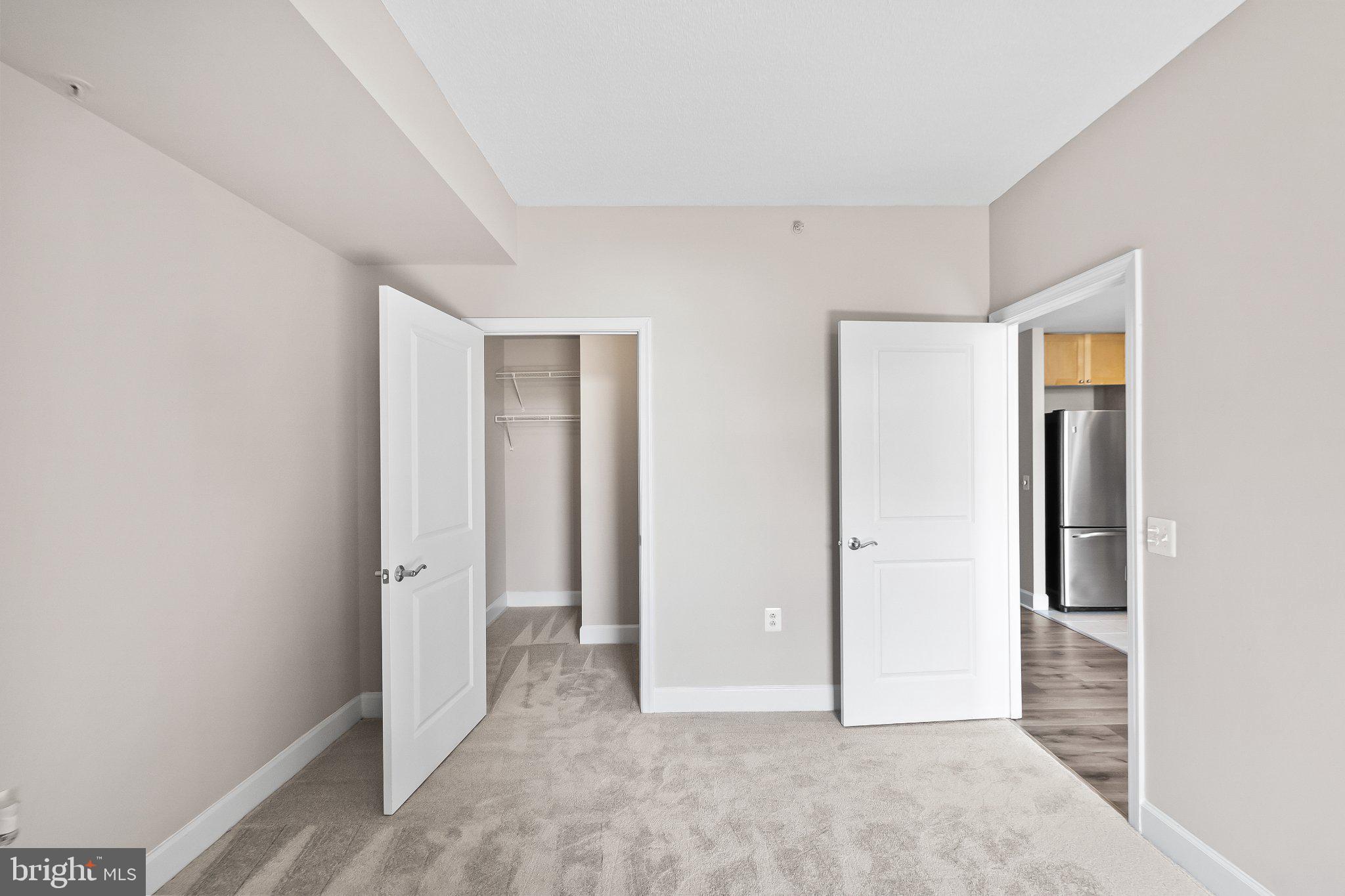 ECLIPSE ON CENTER PARK - Residential