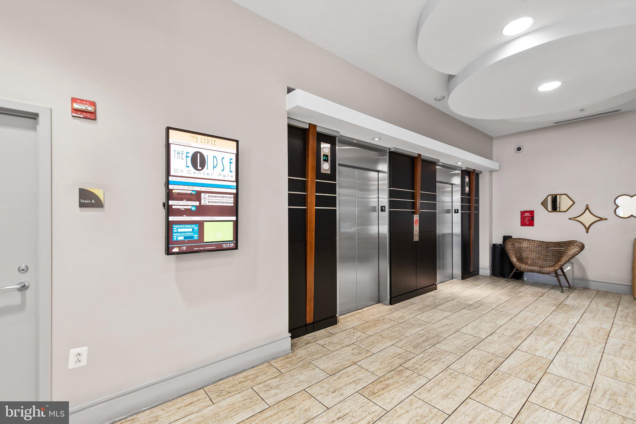 ECLIPSE ON CENTER PARK - Residential