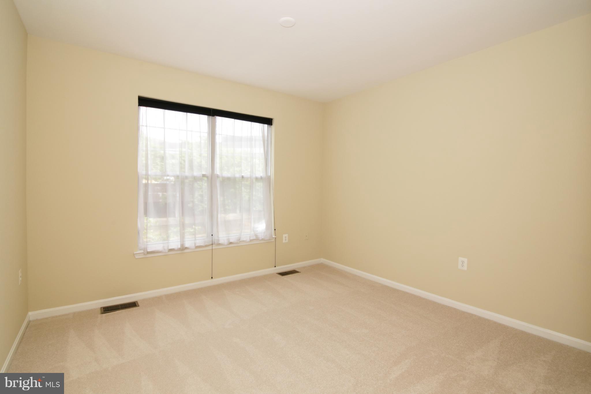 FAIRFAX RIDGE - Residential