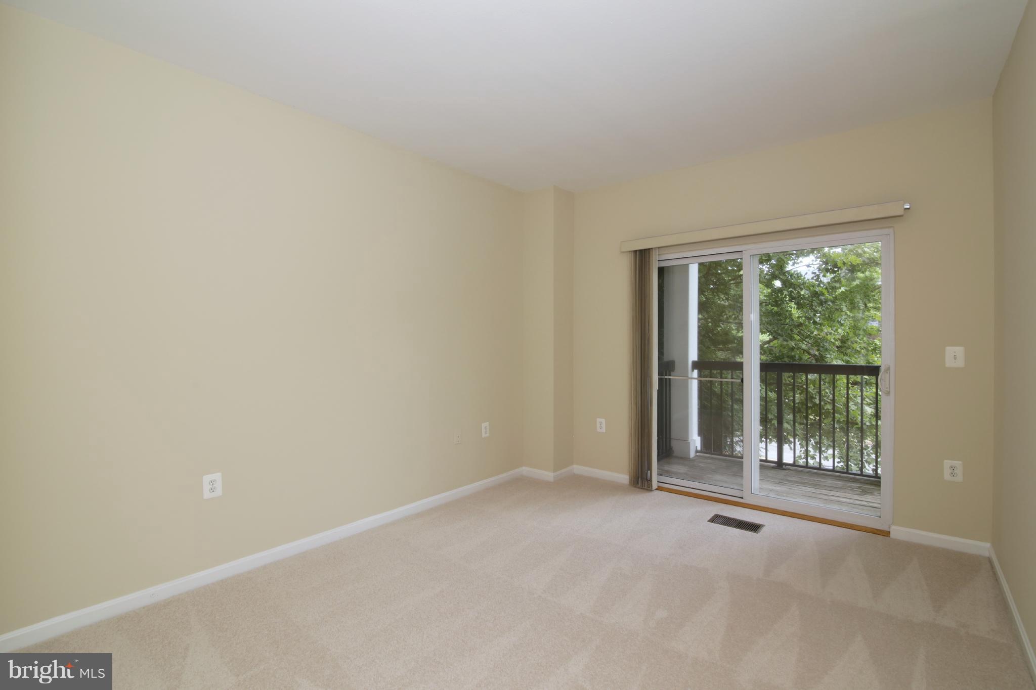 FAIRFAX RIDGE - Residential