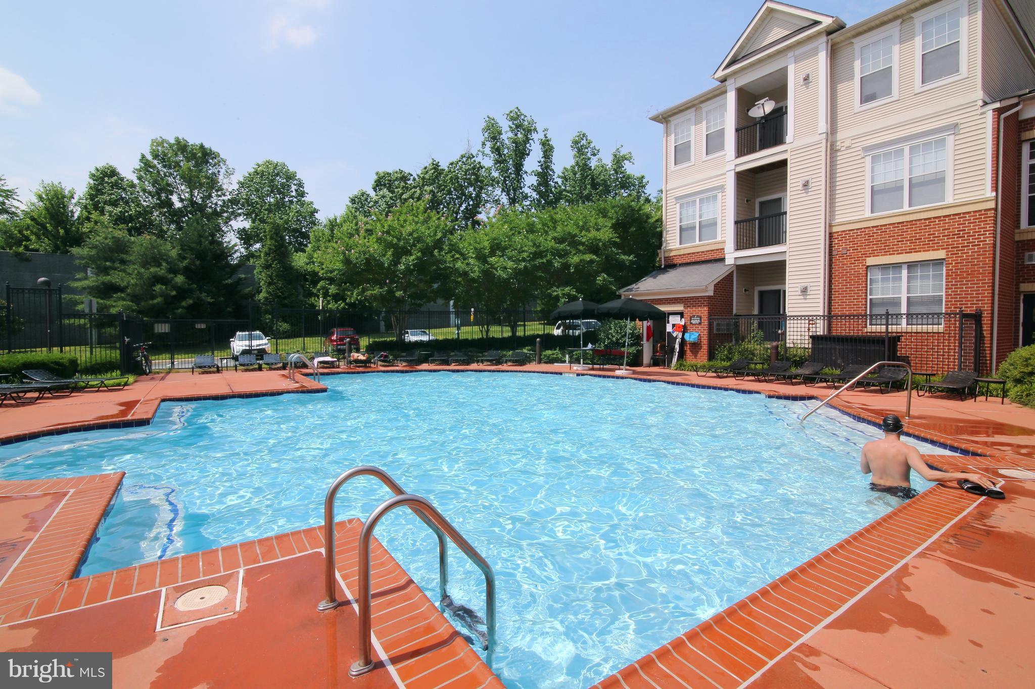 FAIRFAX RIDGE - Residential