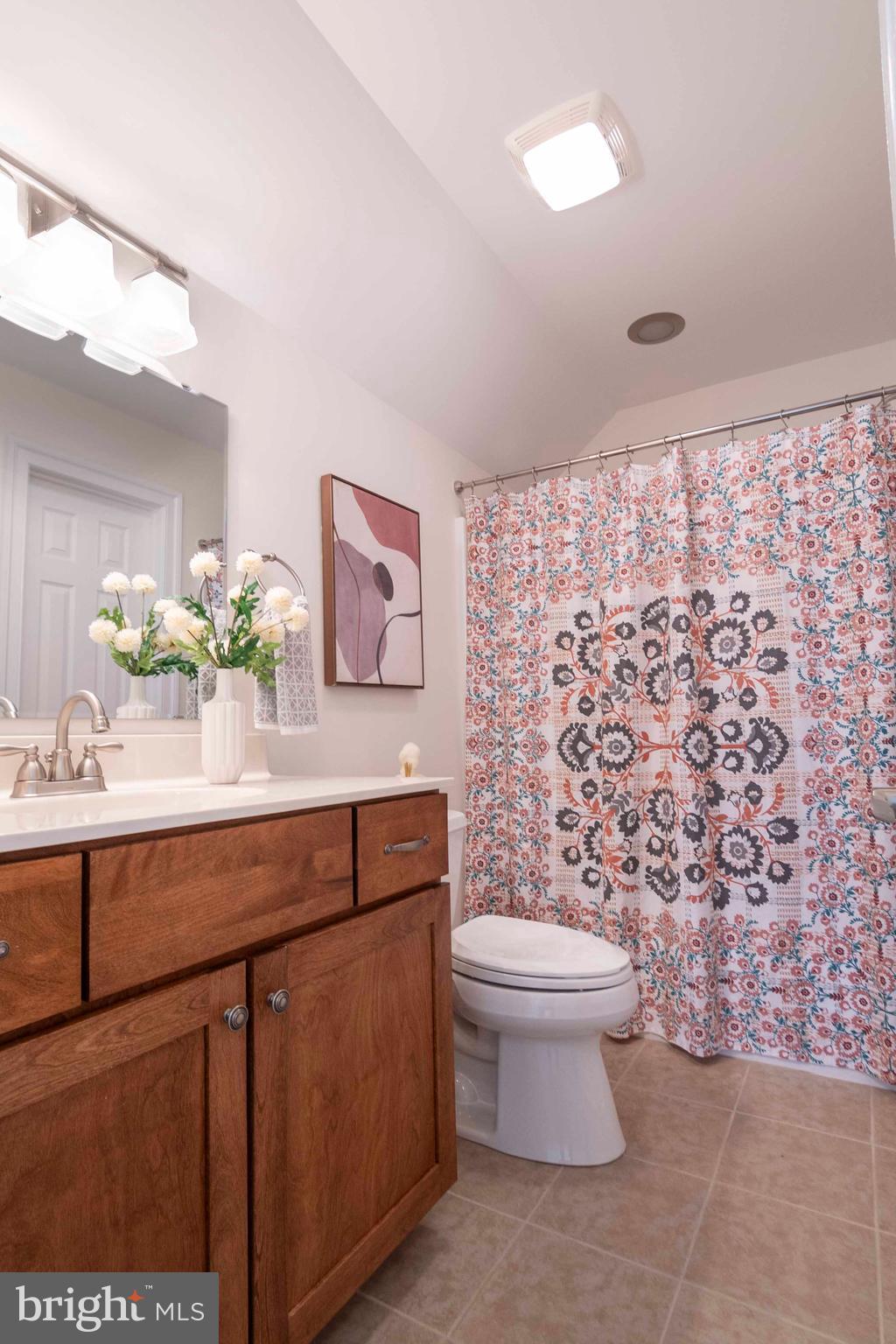 NORTH HILLS - Residential