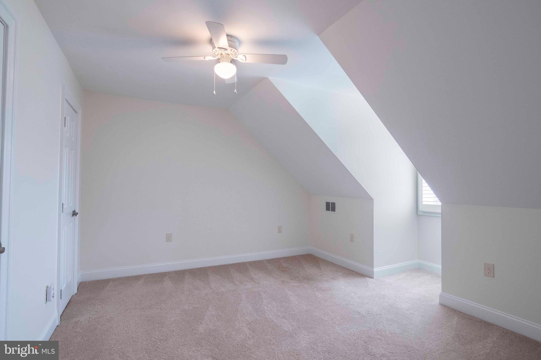 NORTH HILLS - Residential