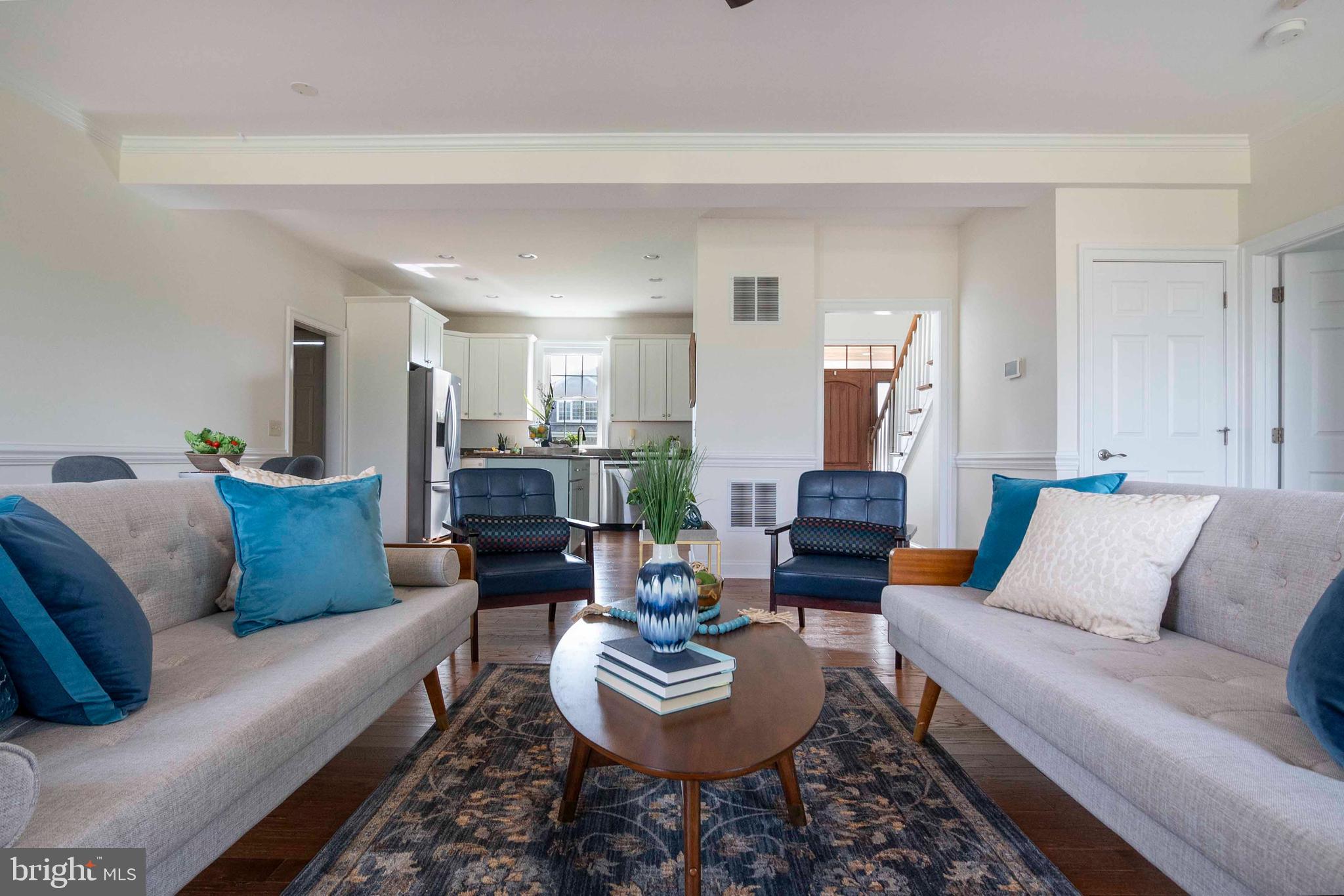 NORTH HILLS - Residential