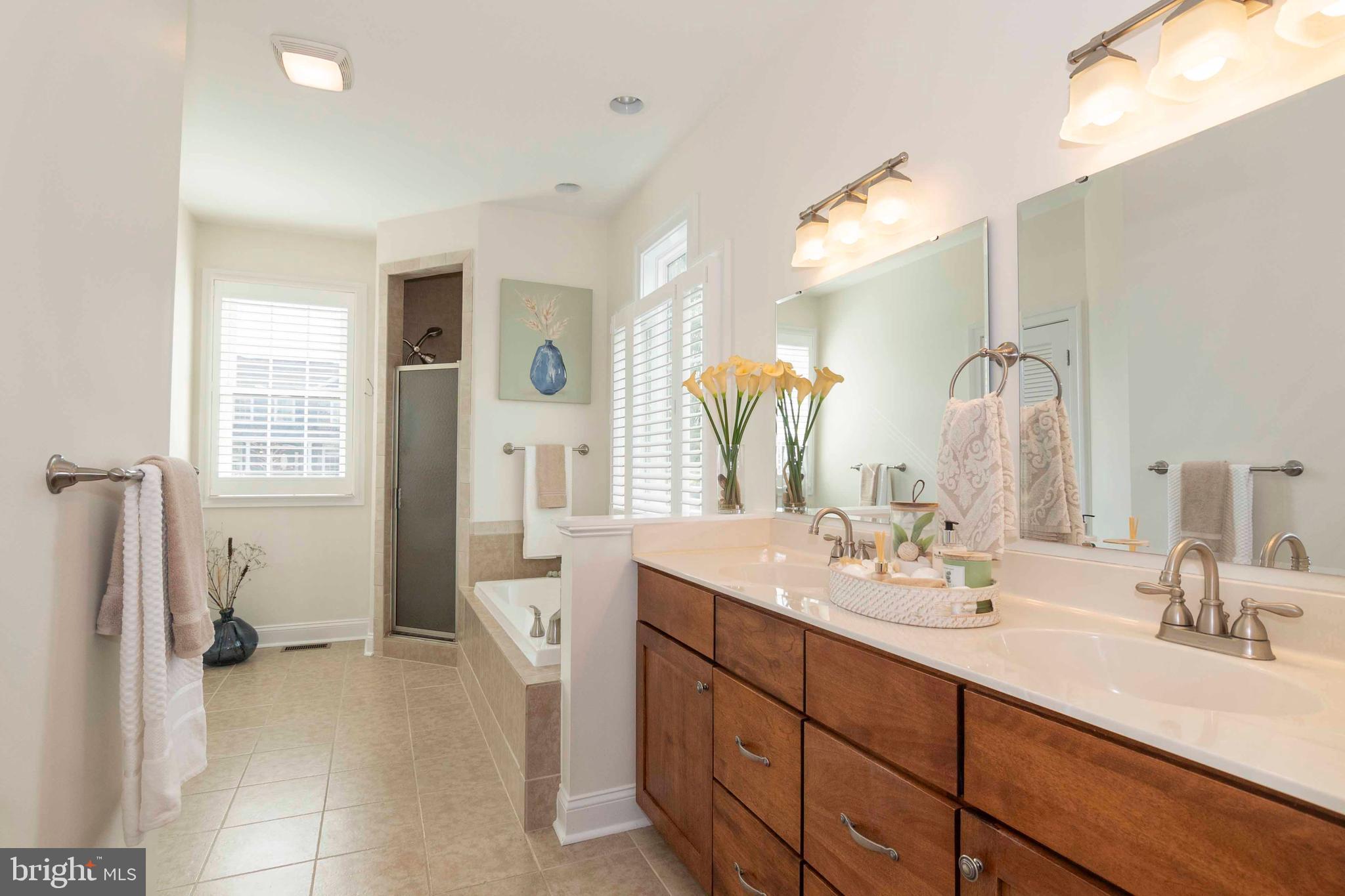 NORTH HILLS - Residential