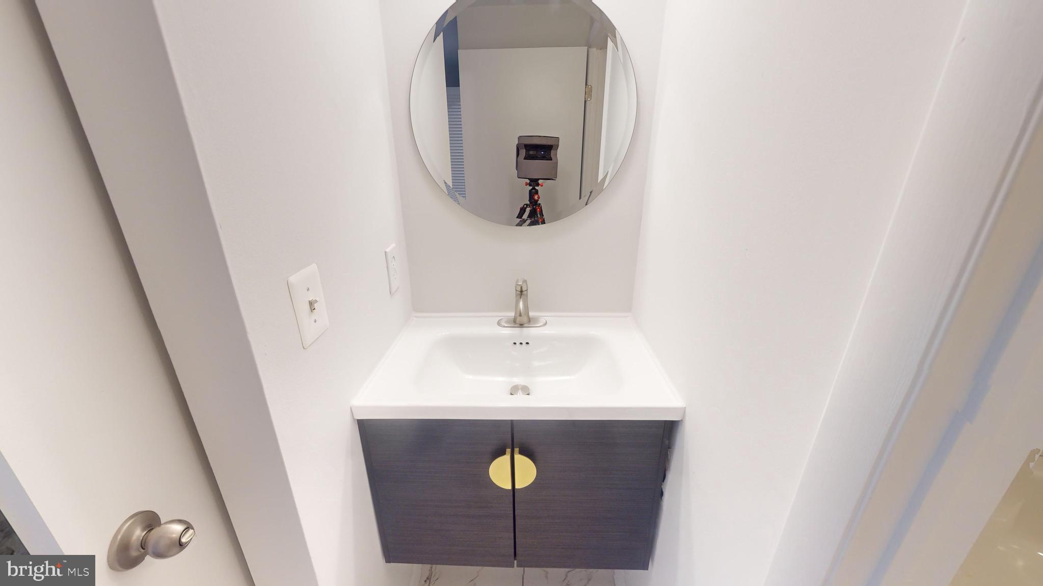 FARMINGDALE - Residential Lease