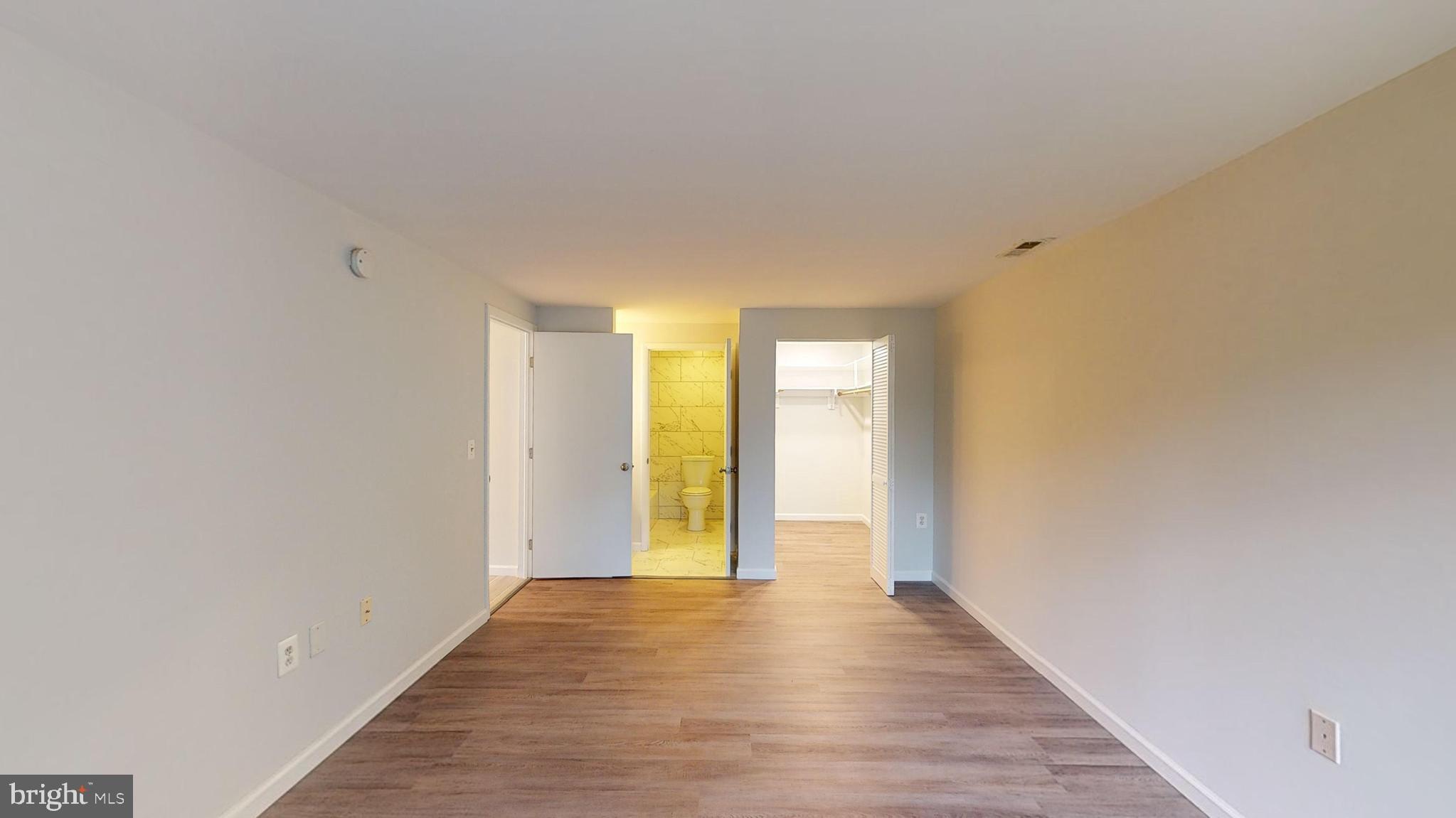 FARMINGDALE - Residential Lease