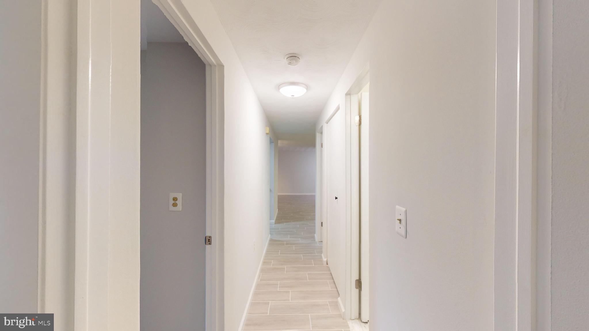 FARMINGDALE - Residential Lease