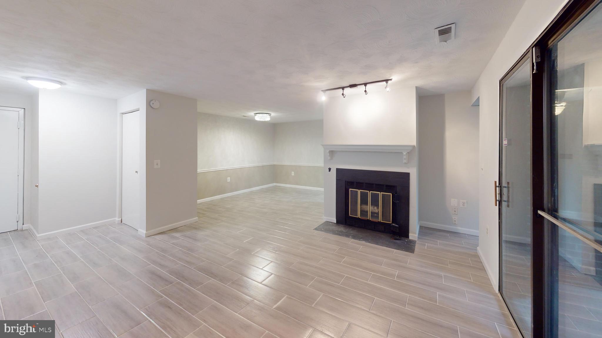 FARMINGDALE - Residential Lease