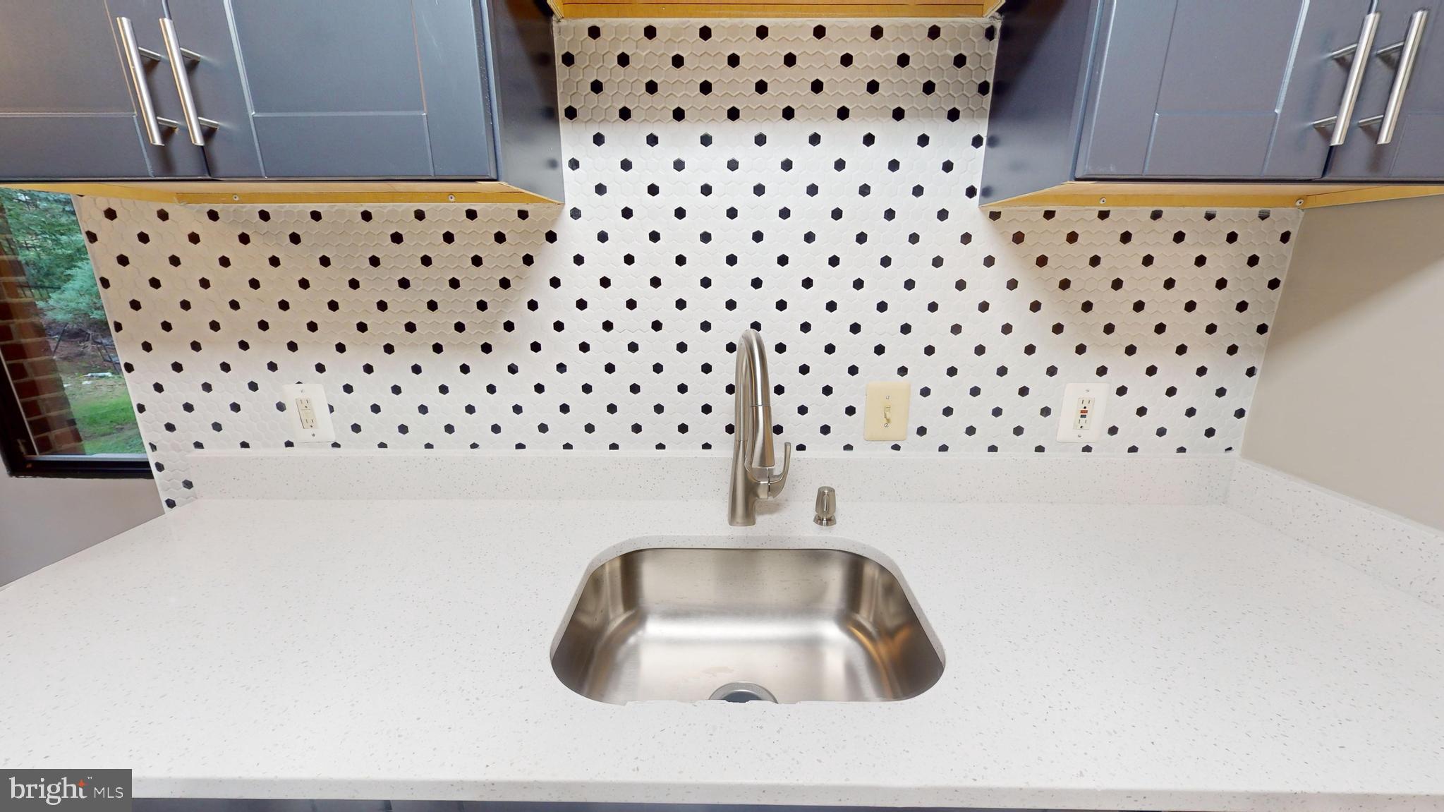 FARMINGDALE - Residential Lease