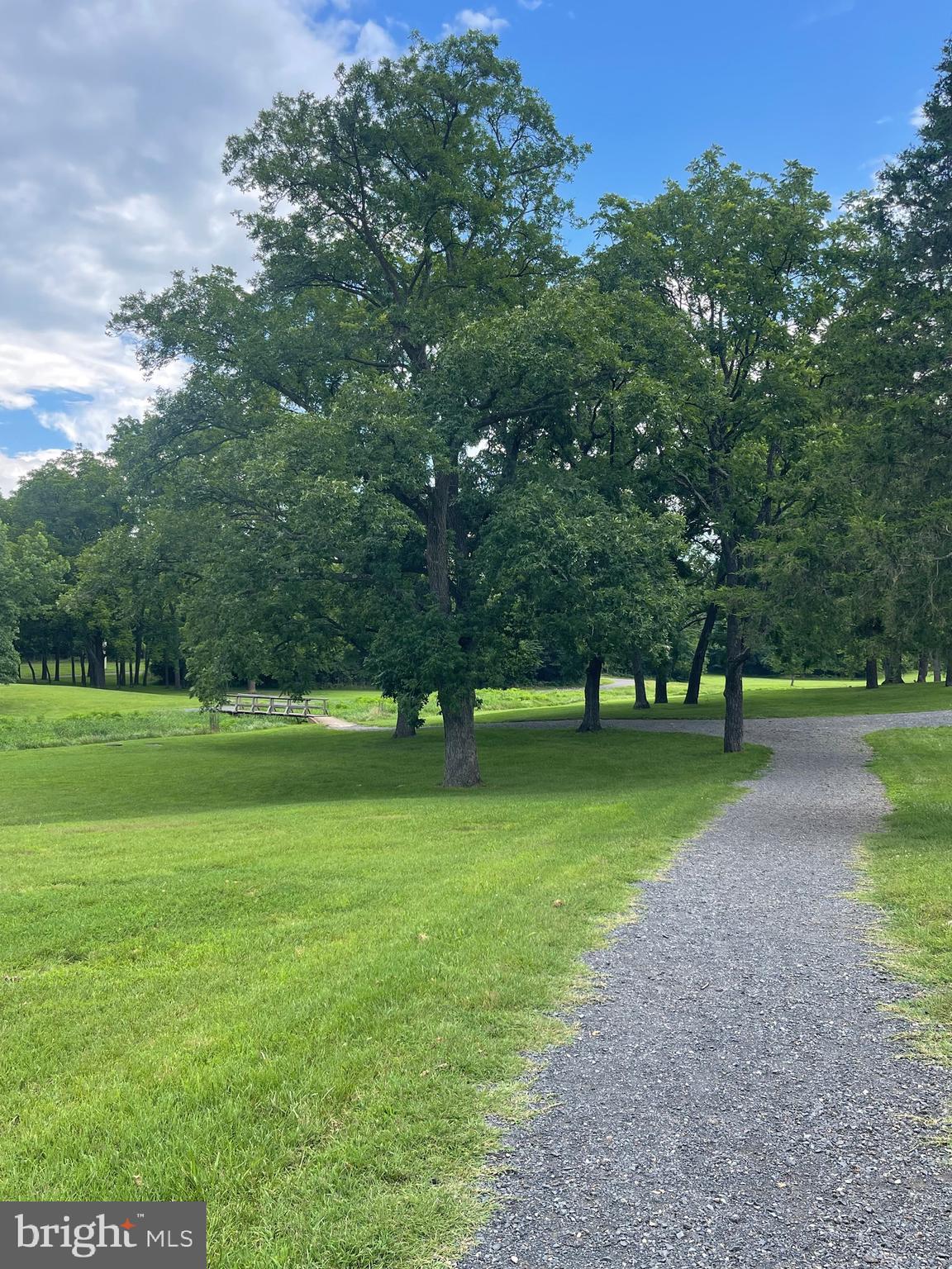 HAMPSHIRE ESTATES - Residential