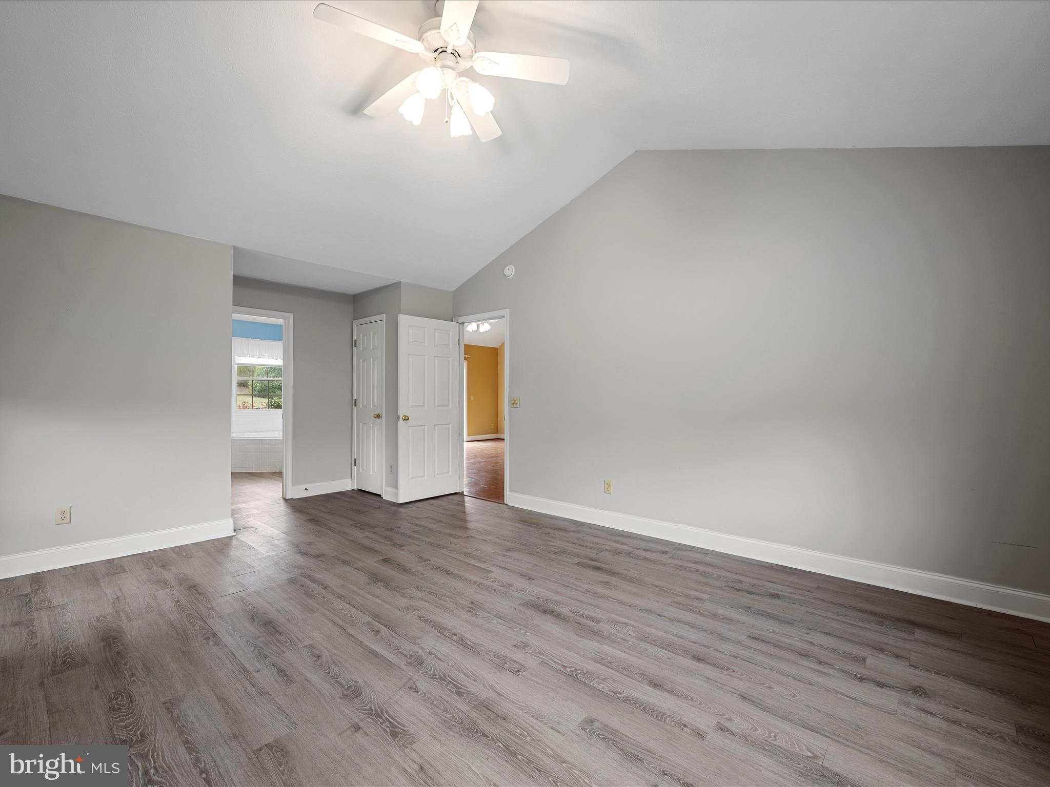 HAMPSHIRE ESTATES - Residential