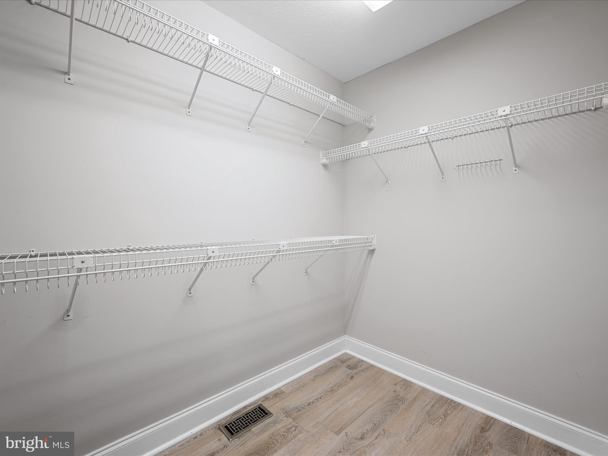 HAMPSHIRE ESTATES - Residential