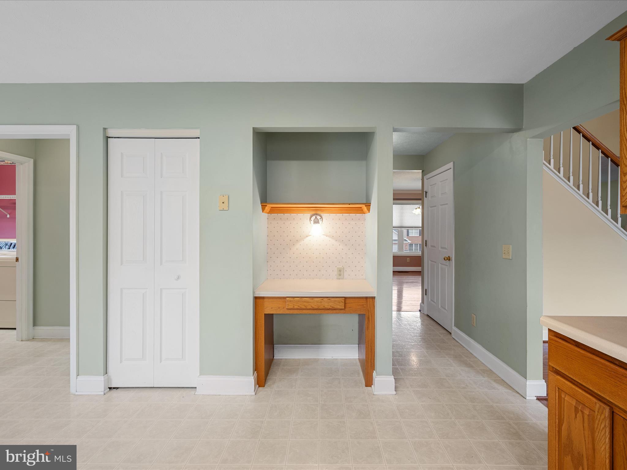 HAMPSHIRE ESTATES - Residential