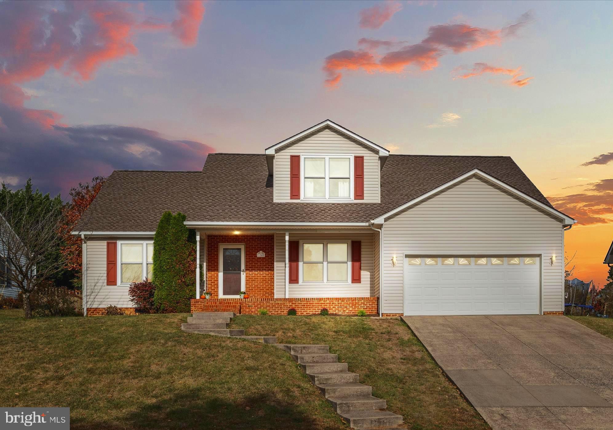 HAMPSHIRE ESTATES - Residential