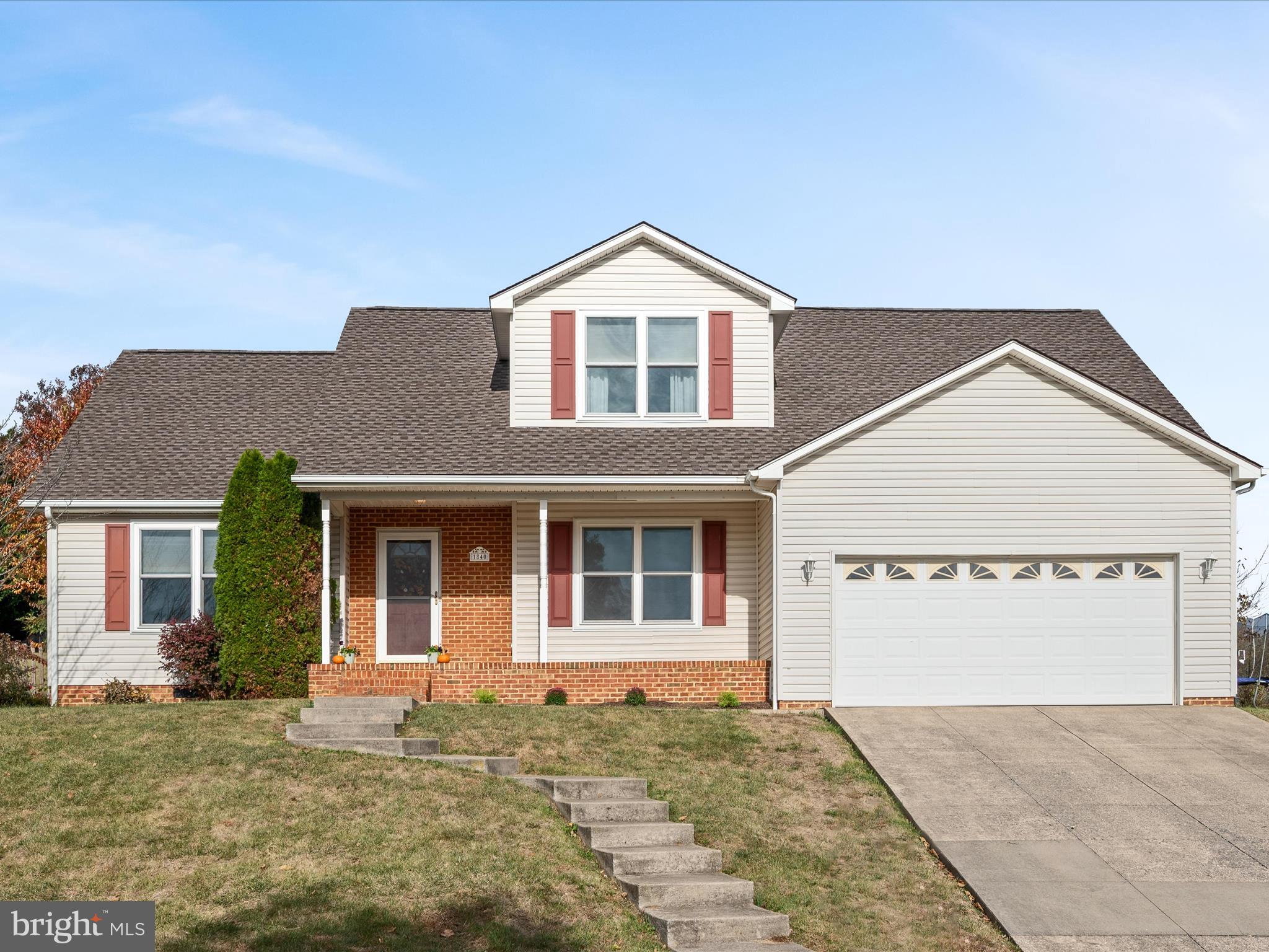 HAMPSHIRE ESTATES - Residential