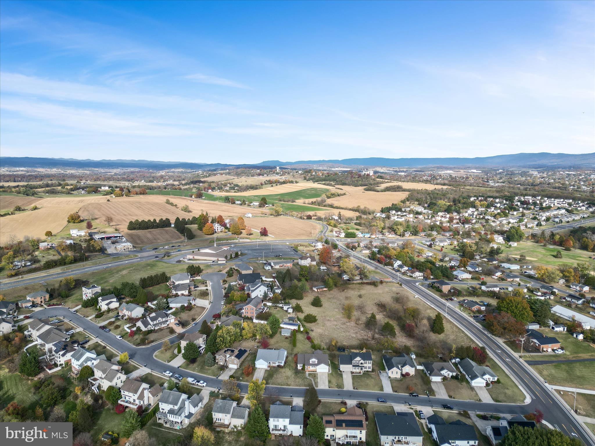 HAMPSHIRE ESTATES - Residential