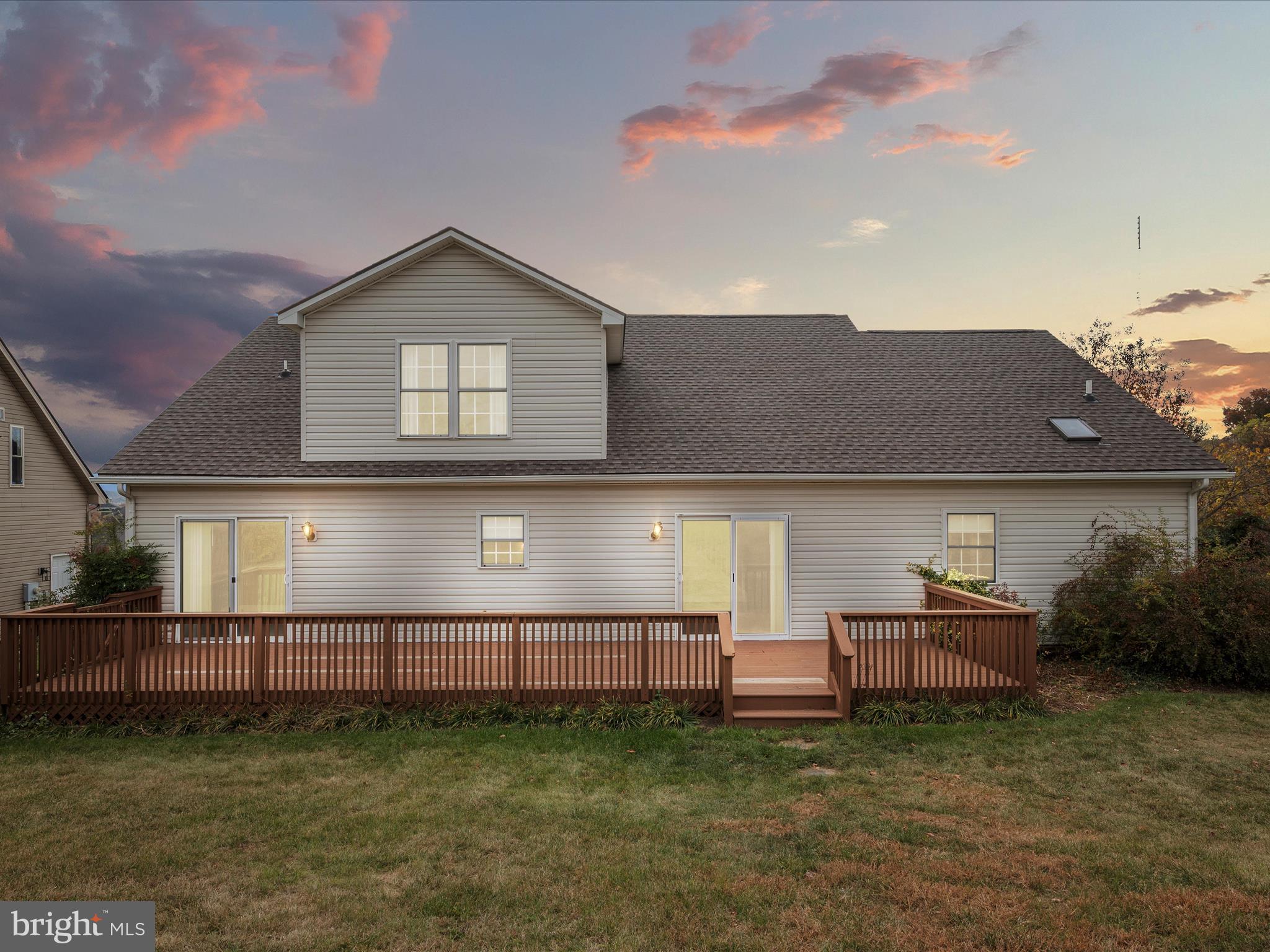 HAMPSHIRE ESTATES - Residential