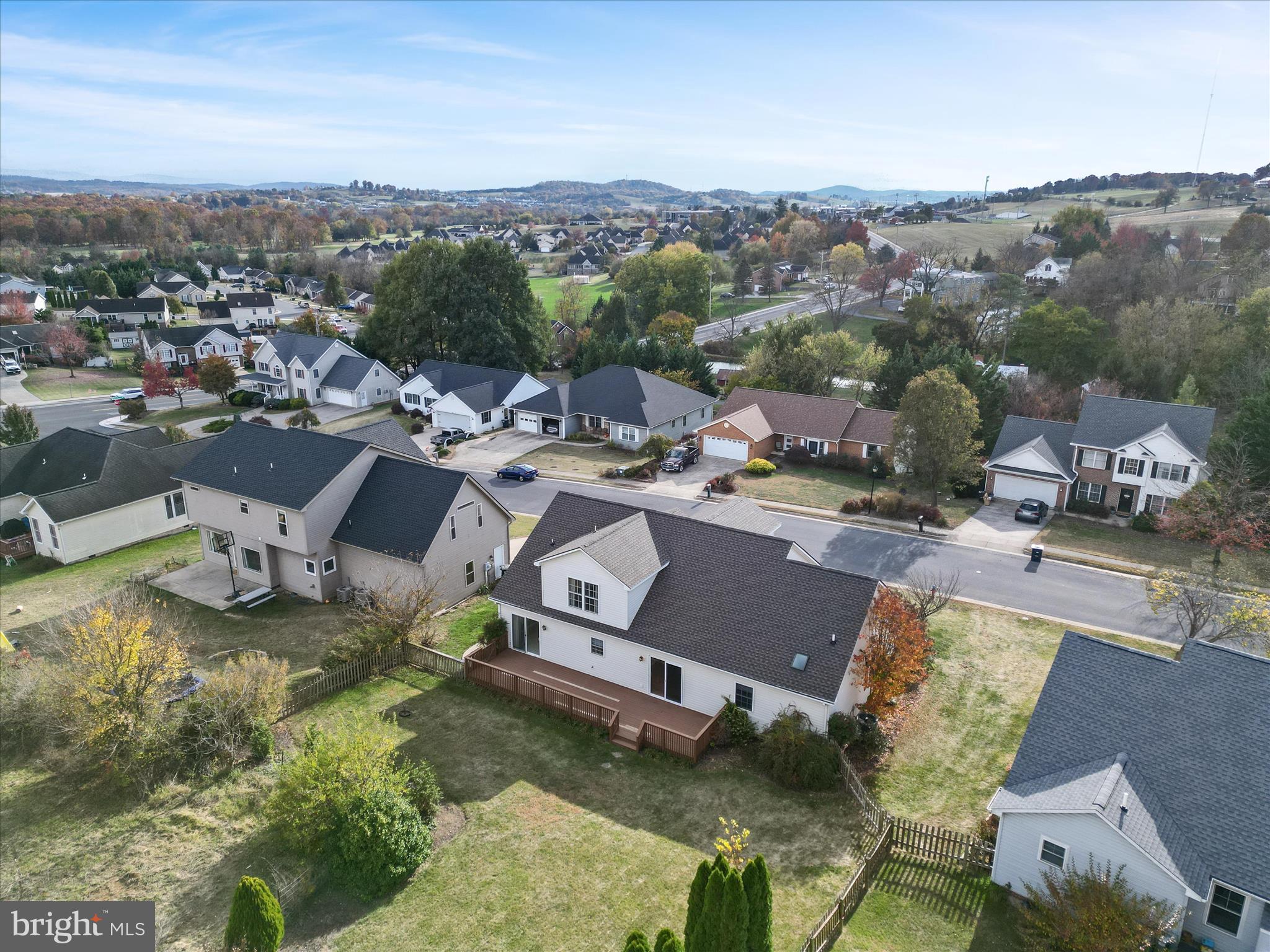 HAMPSHIRE ESTATES - Residential