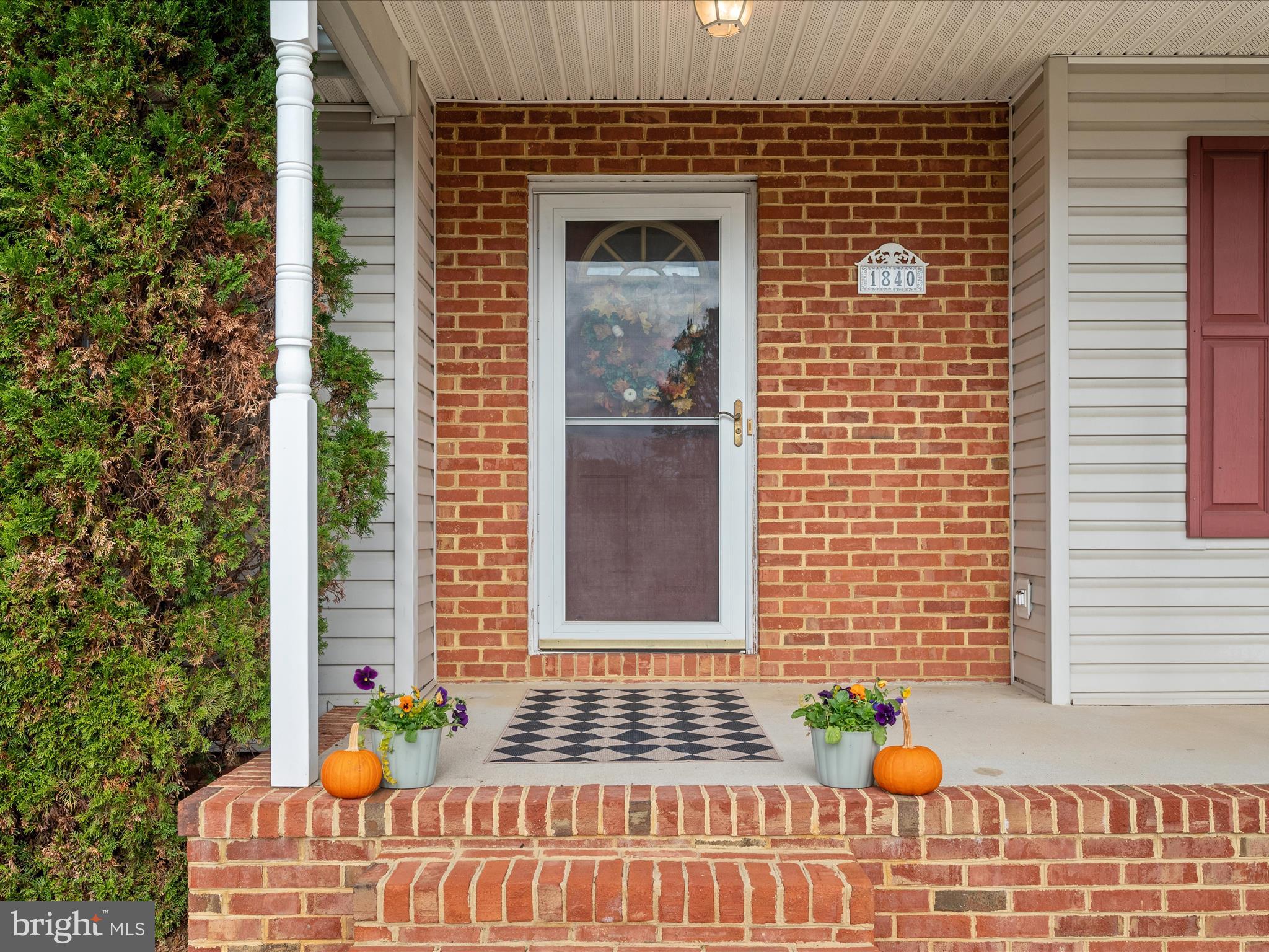 HAMPSHIRE ESTATES - Residential