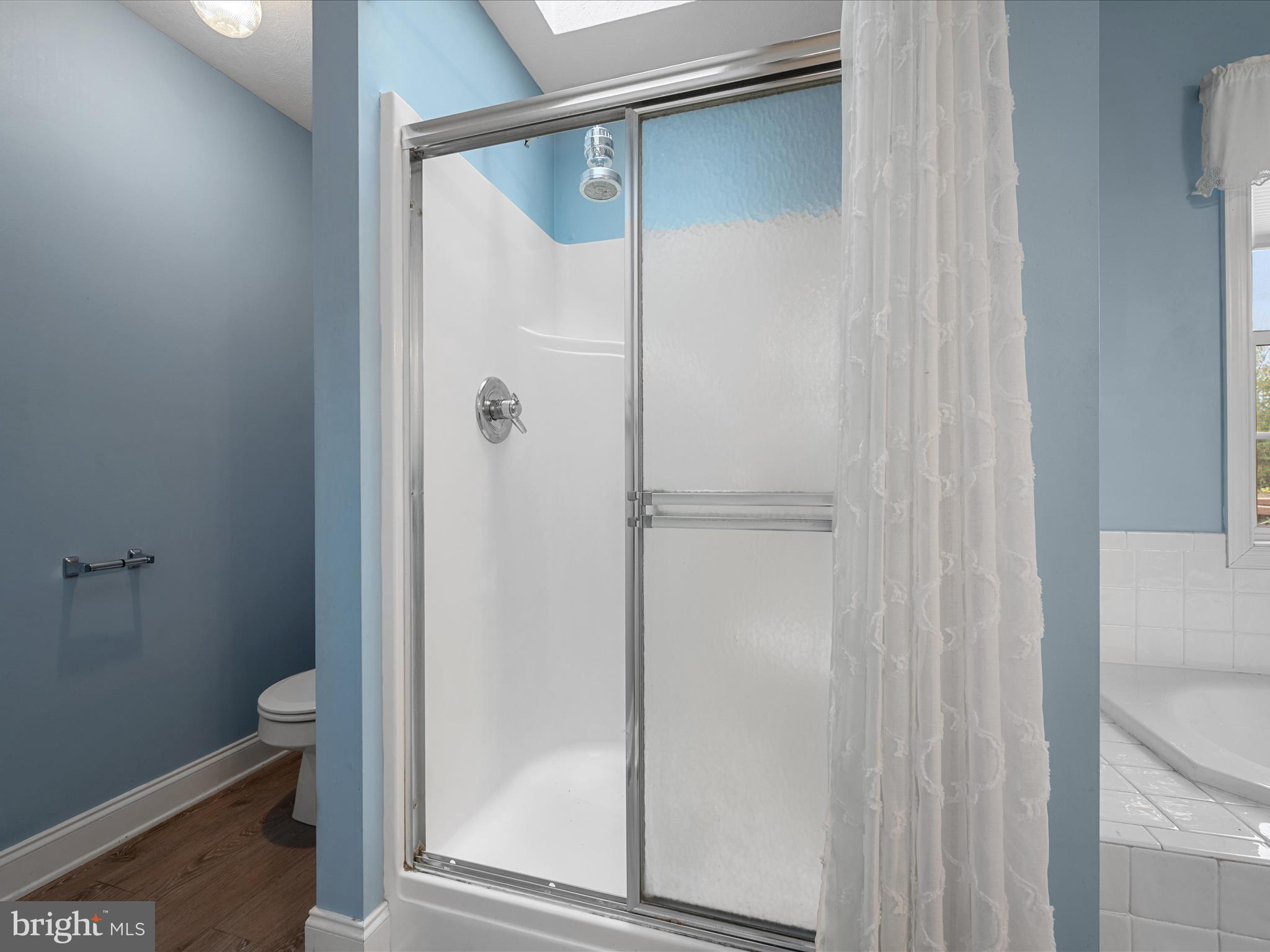 HAMPSHIRE ESTATES - Residential