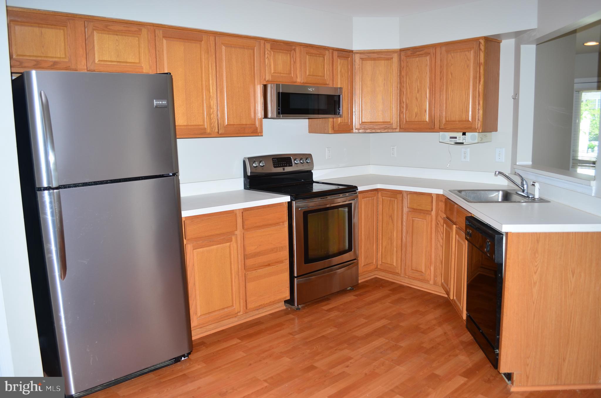 THE VILLAGE SOUTHFIELD - Residential Lease