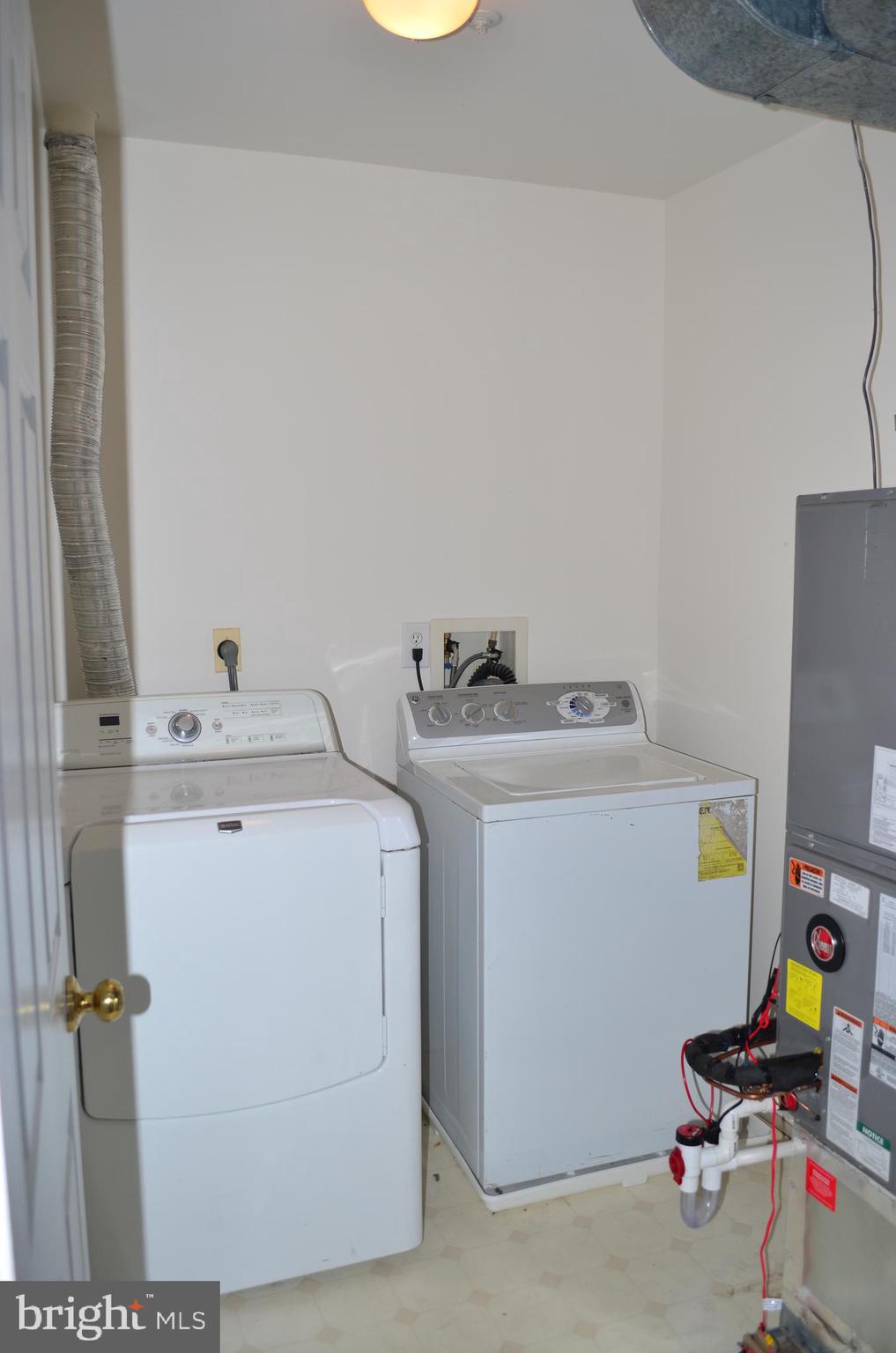 THE VILLAGE SOUTHFIELD - Residential Lease