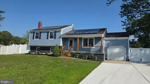 MLS: NJCD2121172