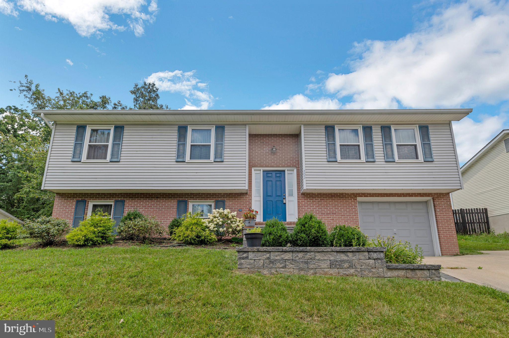 203 PEMBRIDGE DRIVE