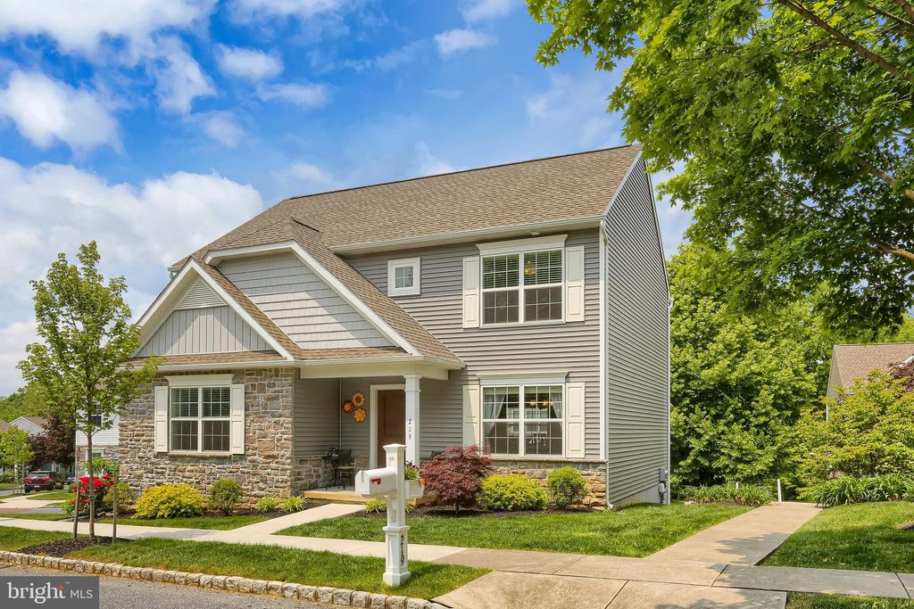 Photo of 219 WEATHERFIELD PL, LANCASTER, PA 17603 (MLS # PALA2035766)