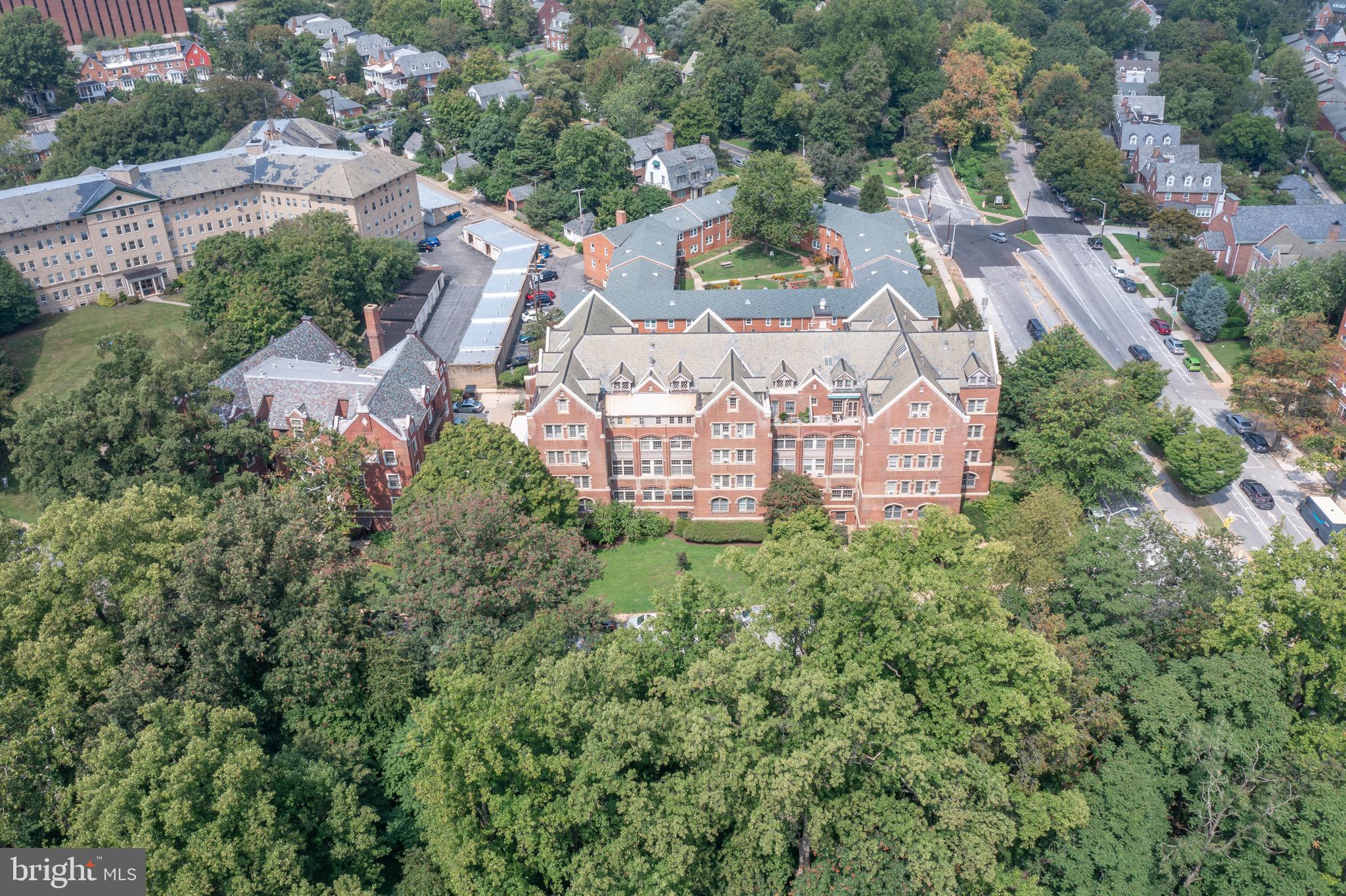 ROLAND PARK - Residential