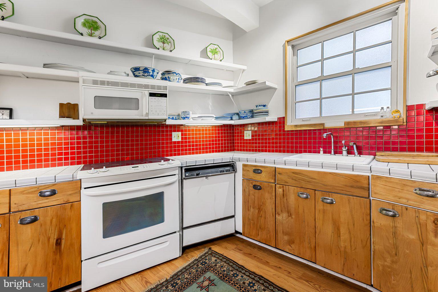 ROLAND PARK - Residential