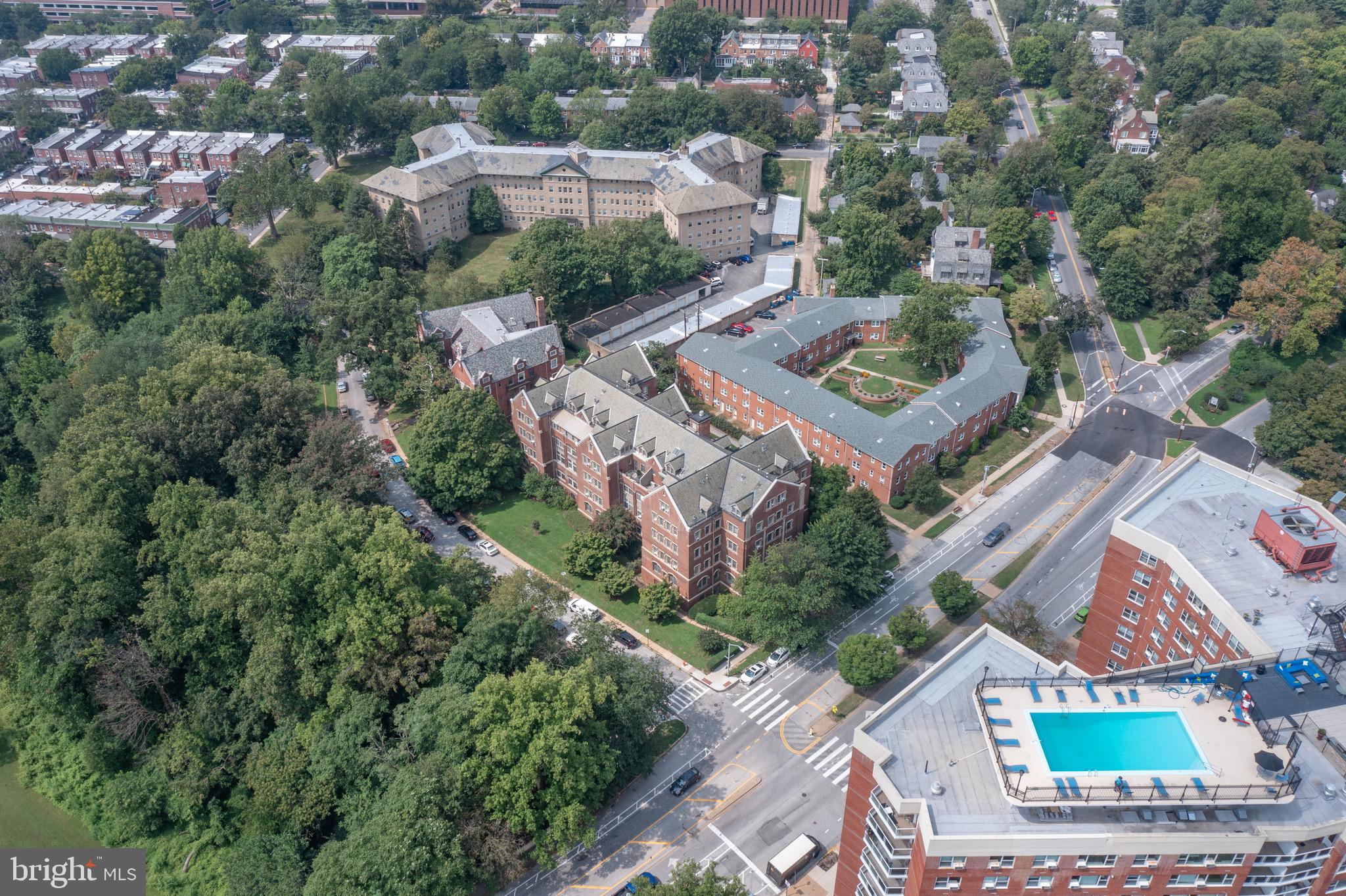 ROLAND PARK - Residential