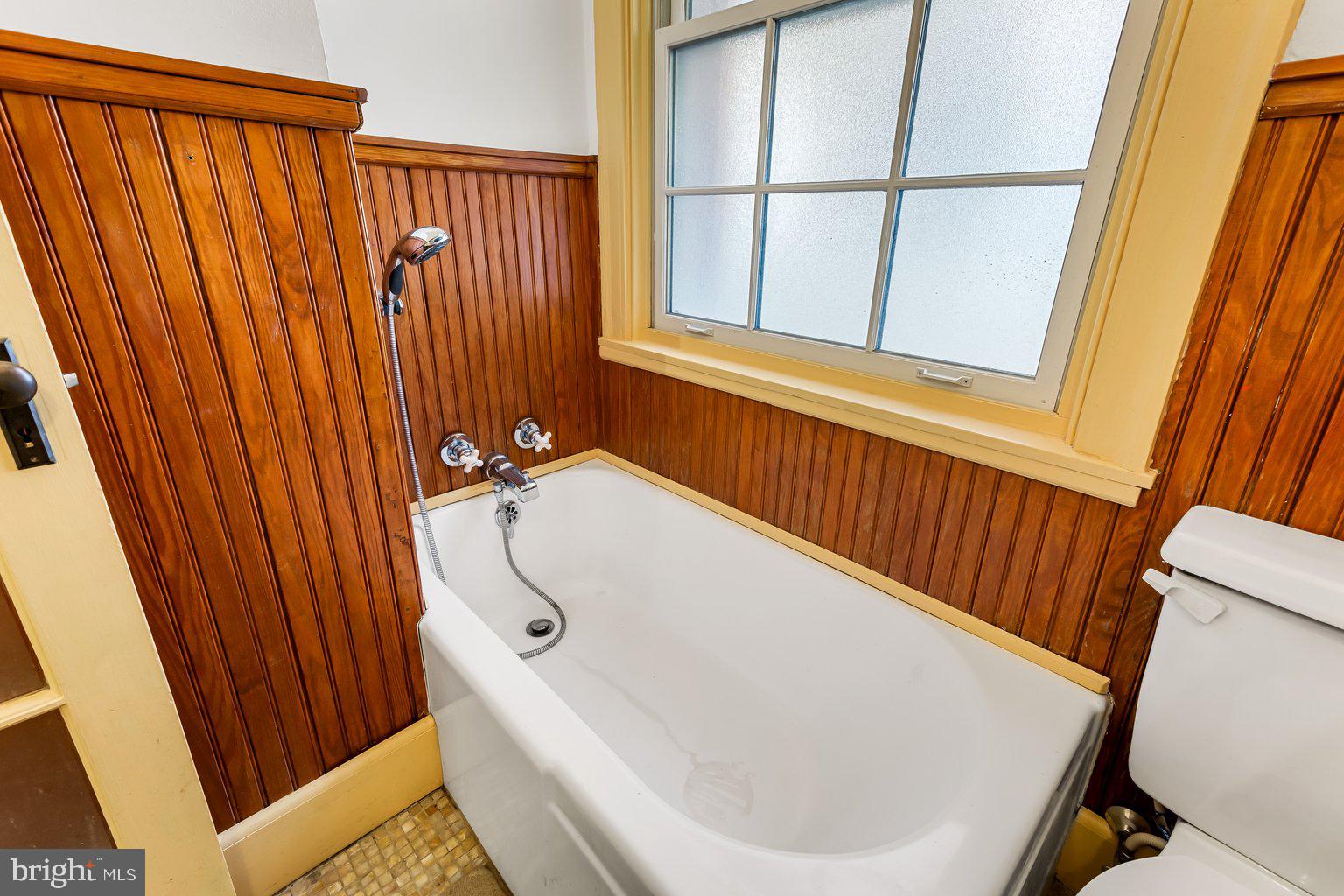 ROLAND PARK - Residential