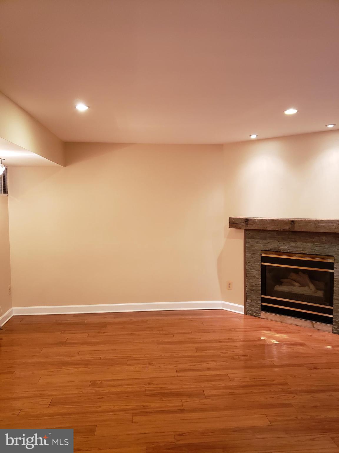 GRACE HARBOUR - Residential Lease